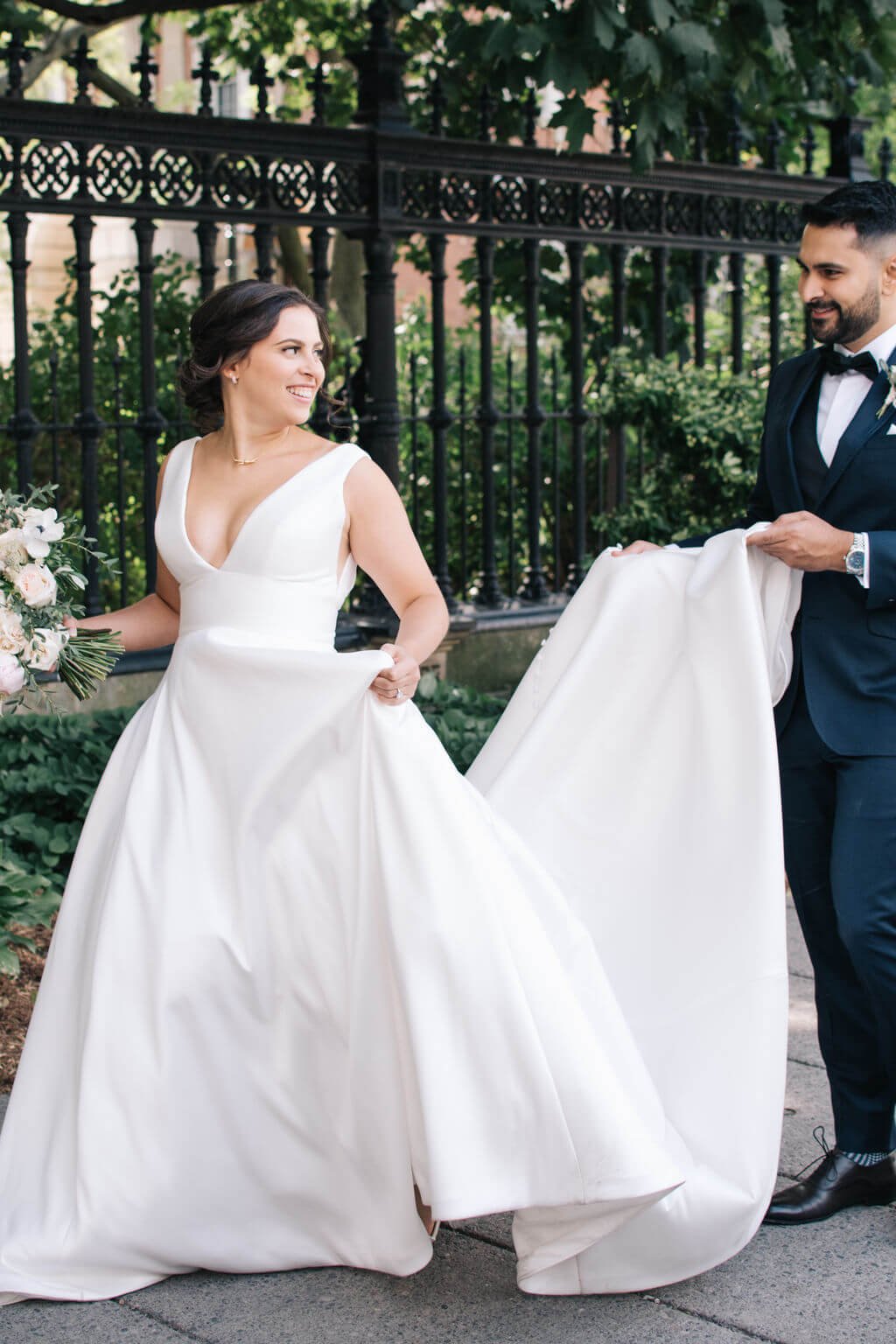 Timeless Toronto wedding photography by Toronto wedding photographers, Ugo Photography
