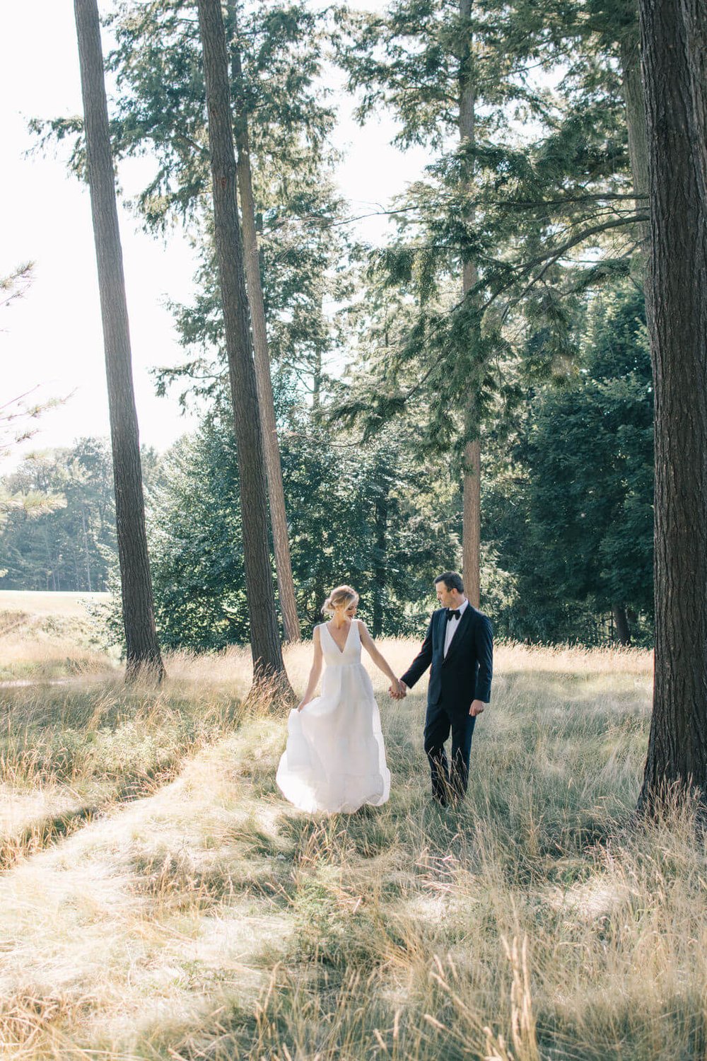 Timeless Toronto Golf Club wedding photographed by Toronto wedding photographers, Ugo Photography