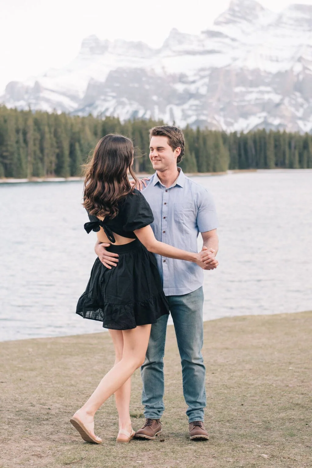 Banff destination engagement photography by Toronto wedding photographers Ugo Photography