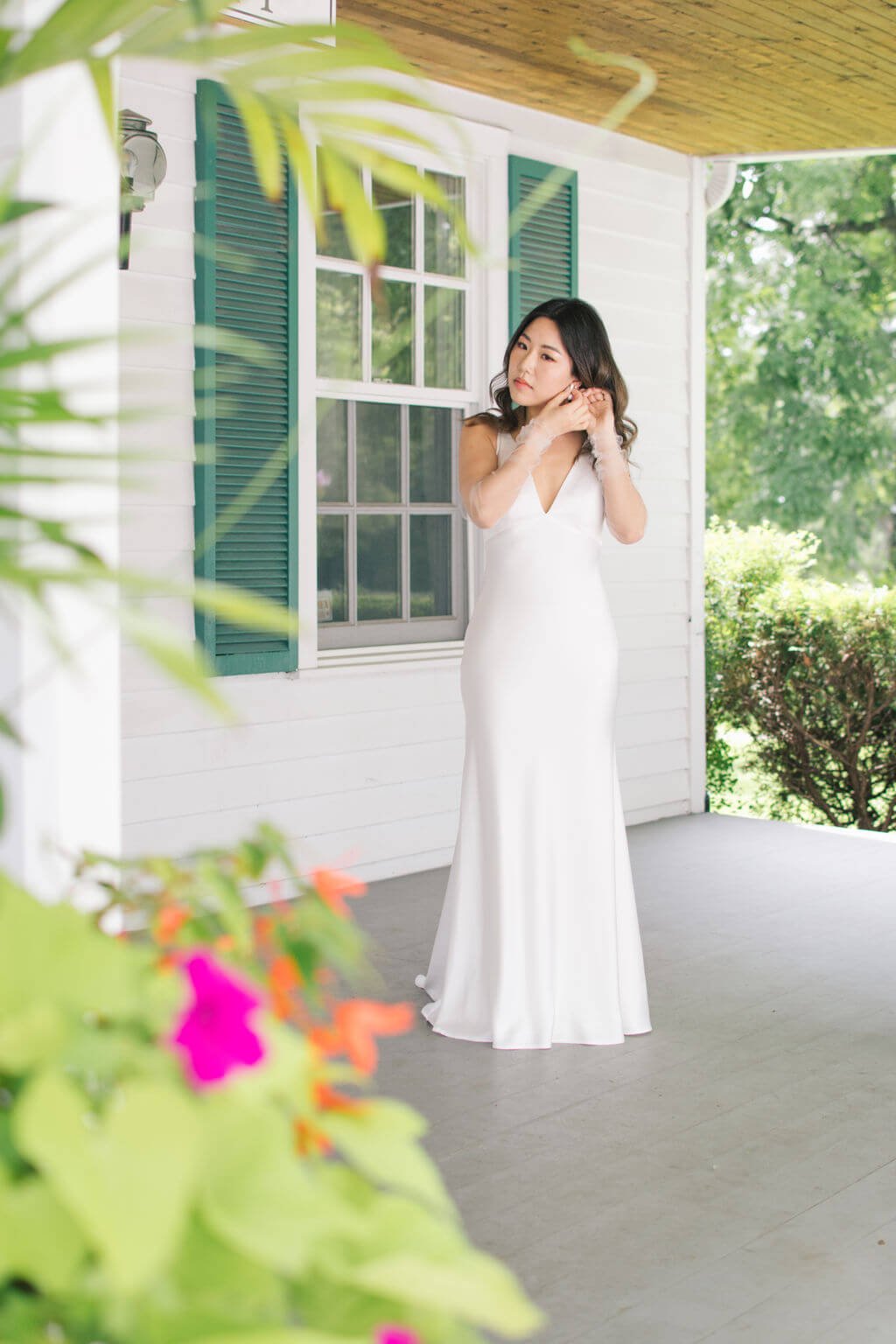 Playful pops of colour for bride and groom's chic summer wedding at The Doctor's House