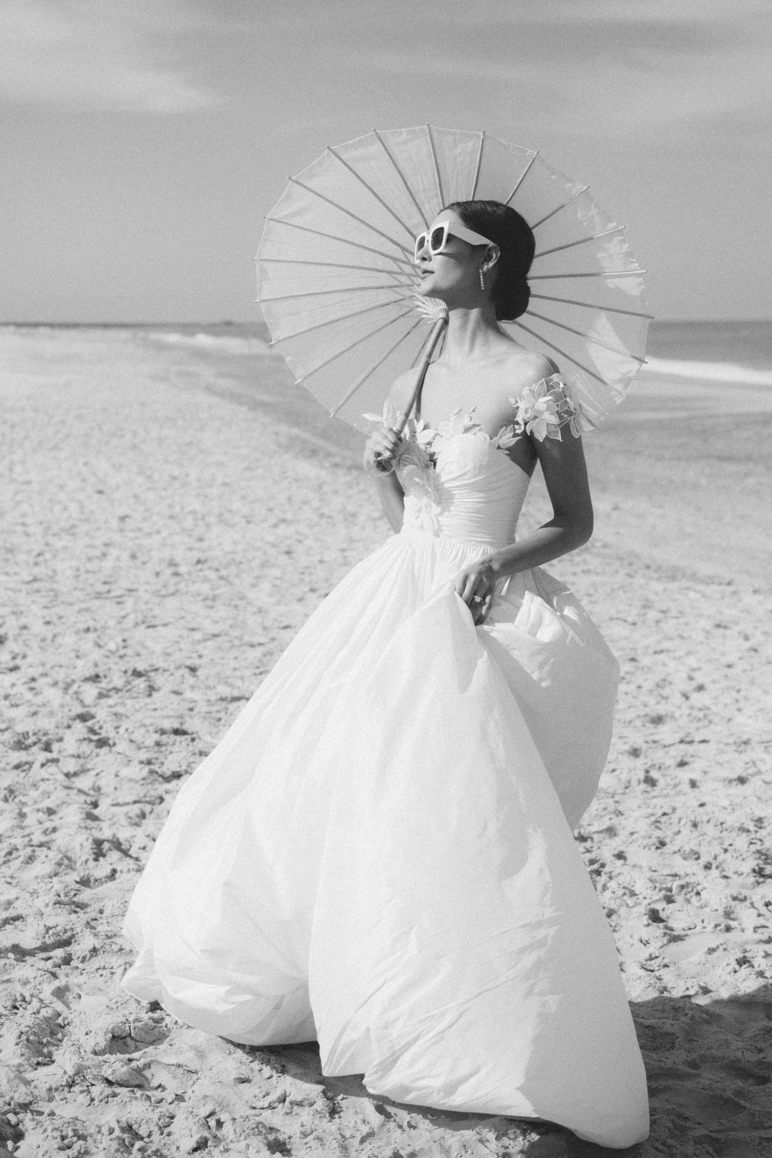 Editorial-inspired bridal photographs by Destination Wedding Photographers, Ugo Photography