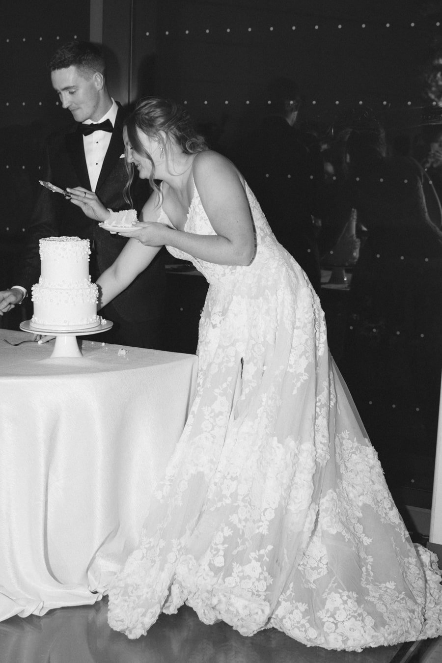 Romantic and elegant summer wedding at Hotel X Toronto