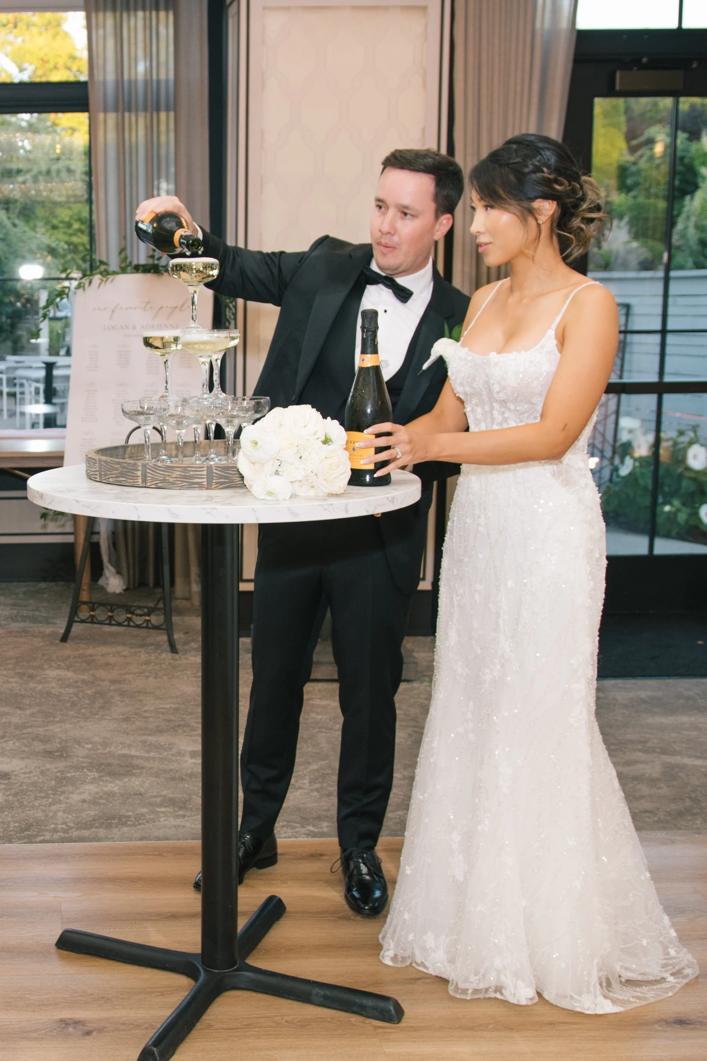 Modern fall wedding at The Whistle Bear Club