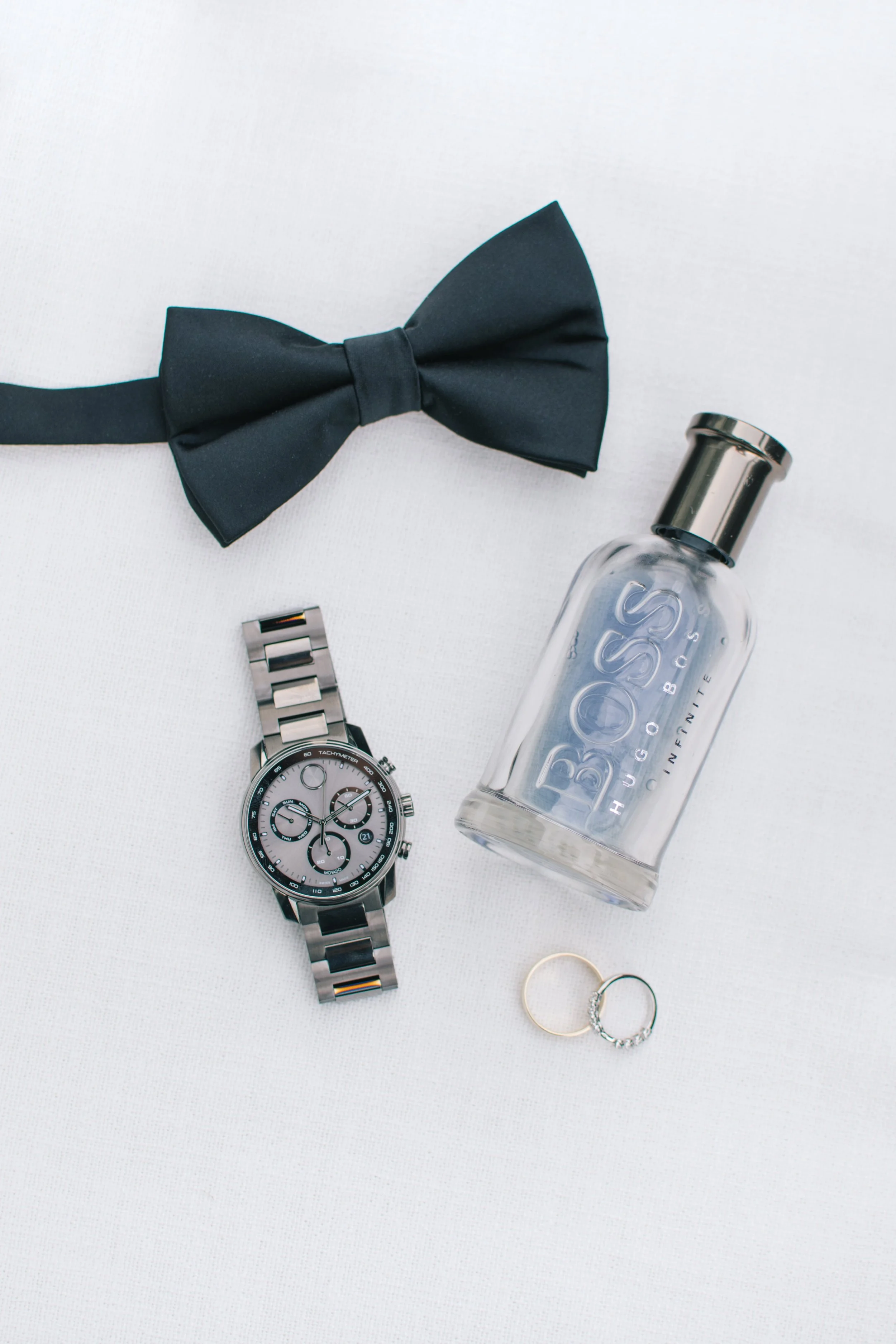 Modern black and white wedding at Three Feathers Terrace