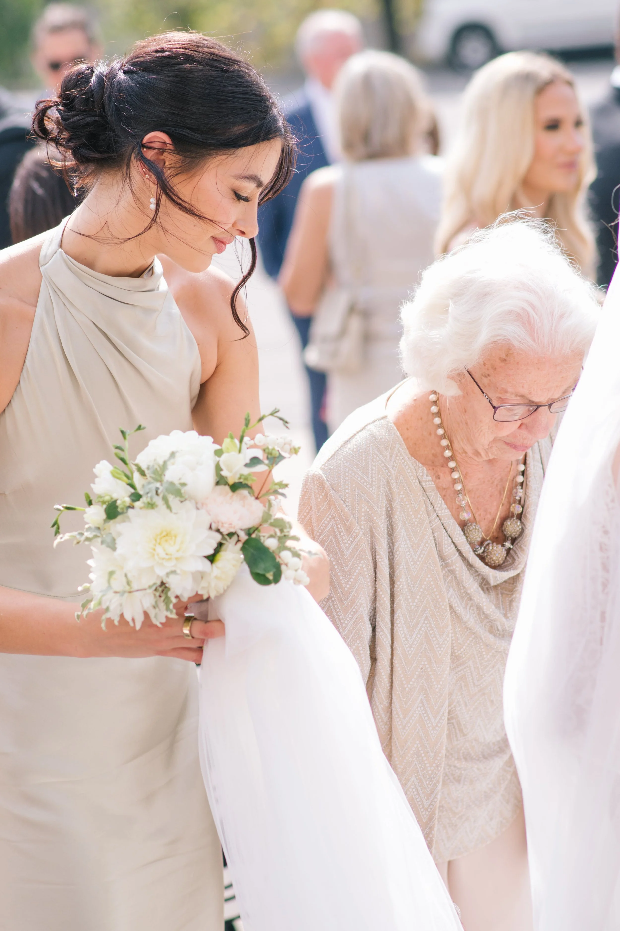 Modern black and white wedding at Three Feathers Terrace