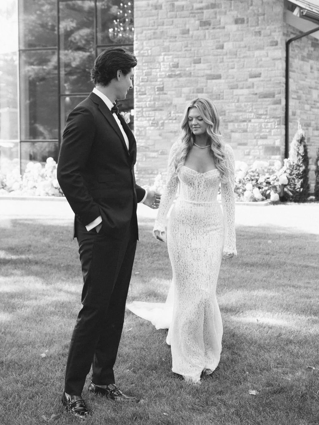 ✨One✨

The happiest anniversary @nikolinamartenet + @marty737 !!

Your wedding was such a happy day with all of your family and friends in one place to celebrate your love story; it makes us smile just thinking back to all the happy memories made 💛
