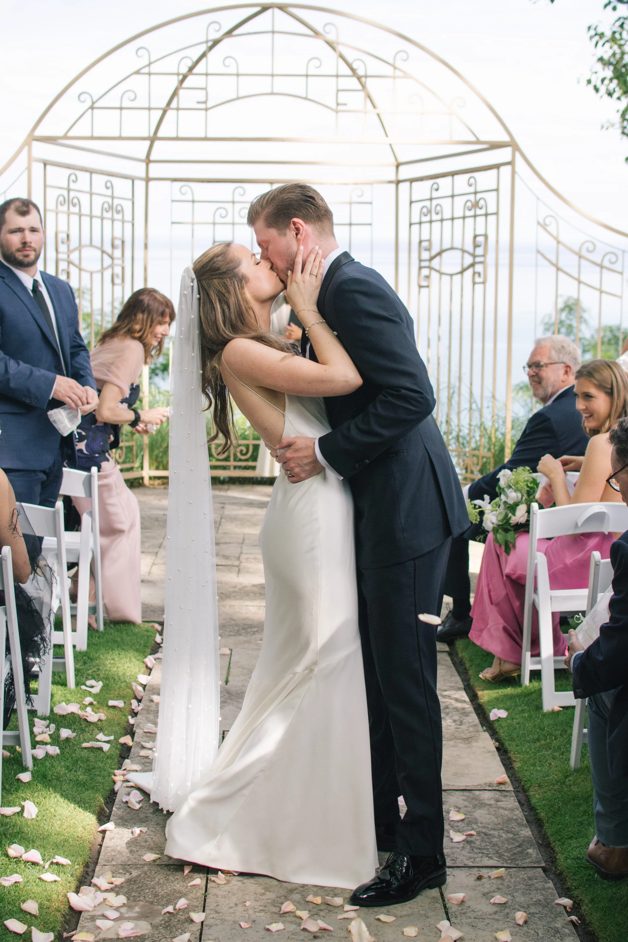 Where Sophistication Meets Romance: A Toronto Hunt Club Wedding