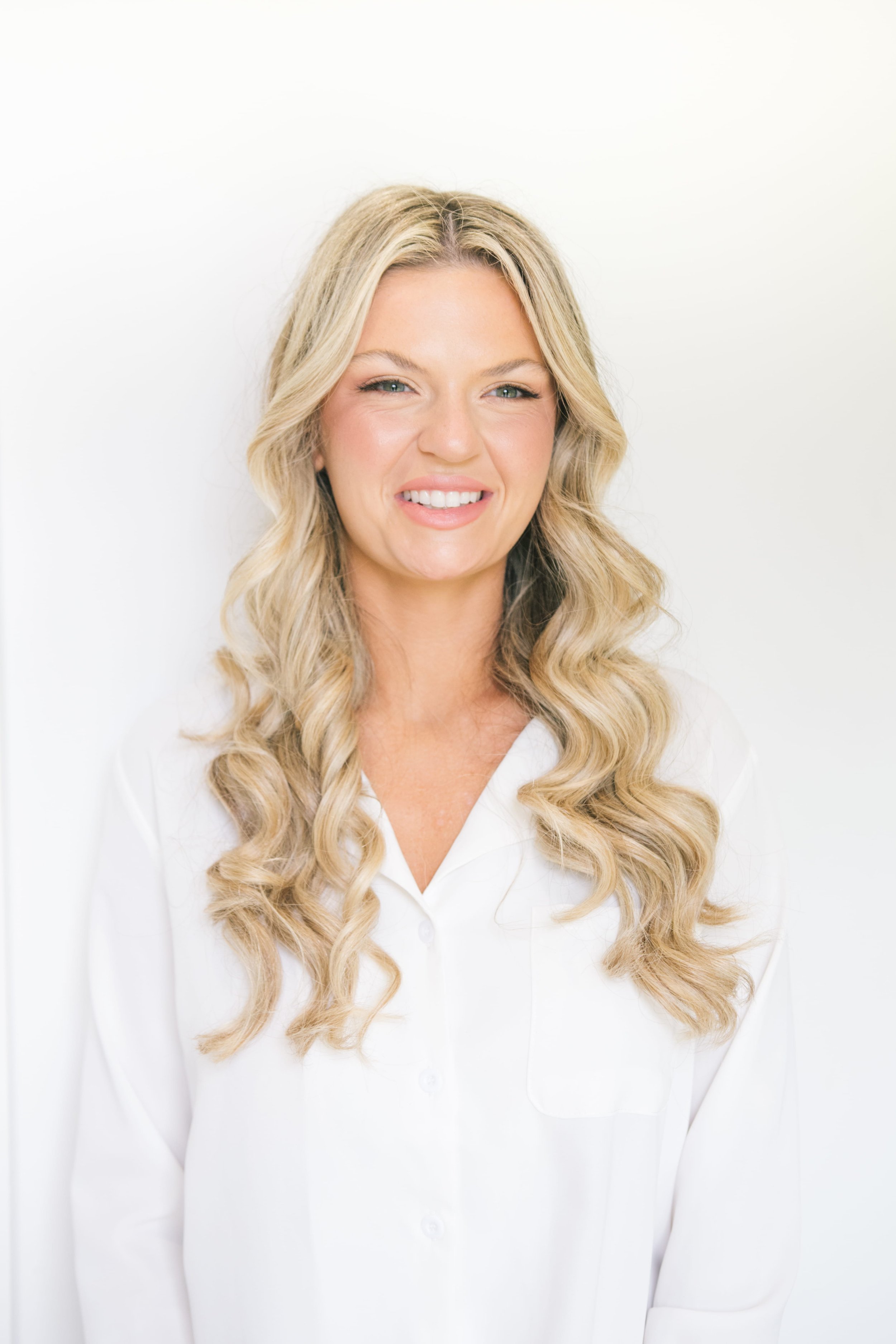 luxury-bride-portrait-private-estate-wedding-Three-Feathers-Terrace