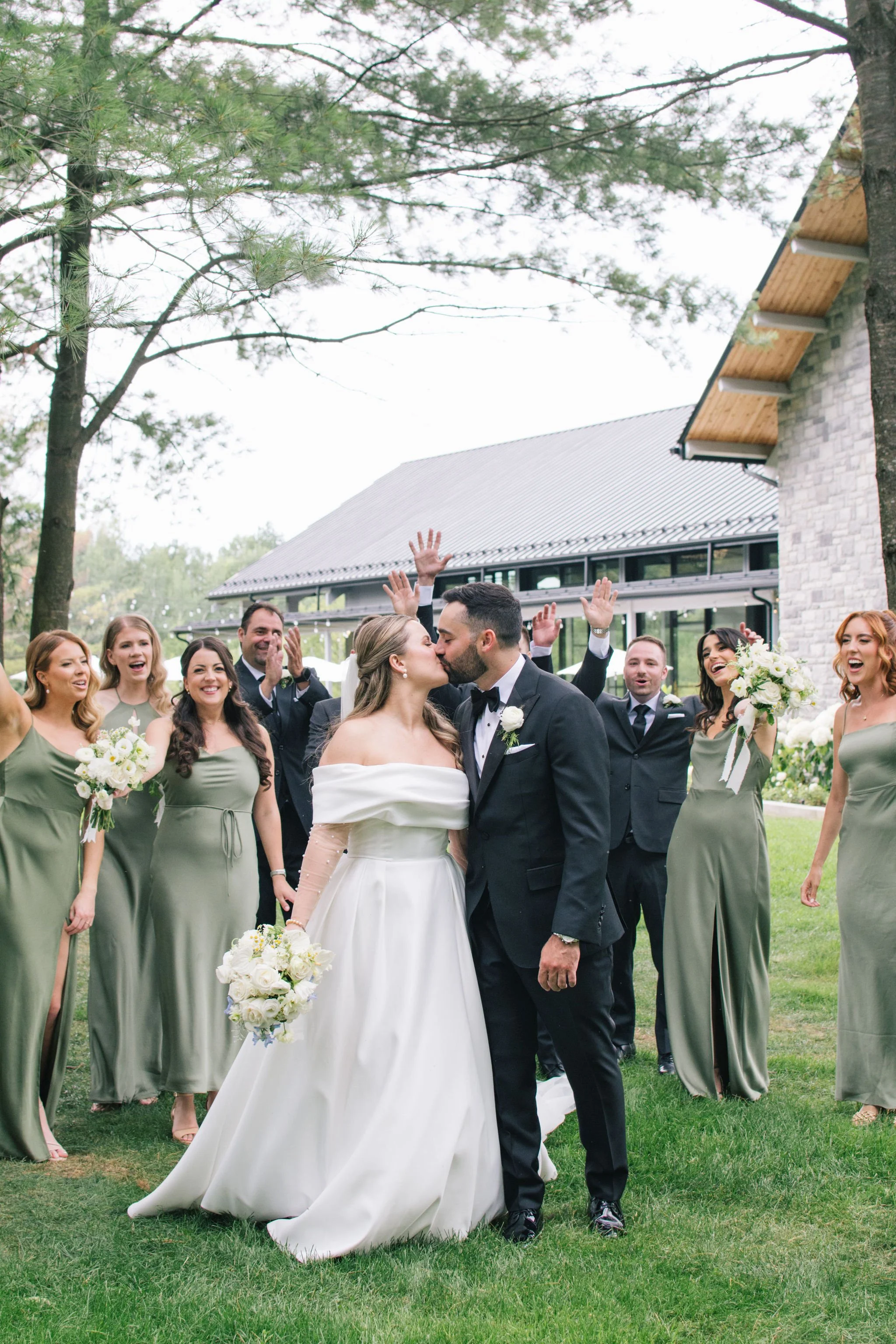 wedding-party-photos-three-feathers-terrace-private-estate-innisfil-ontario