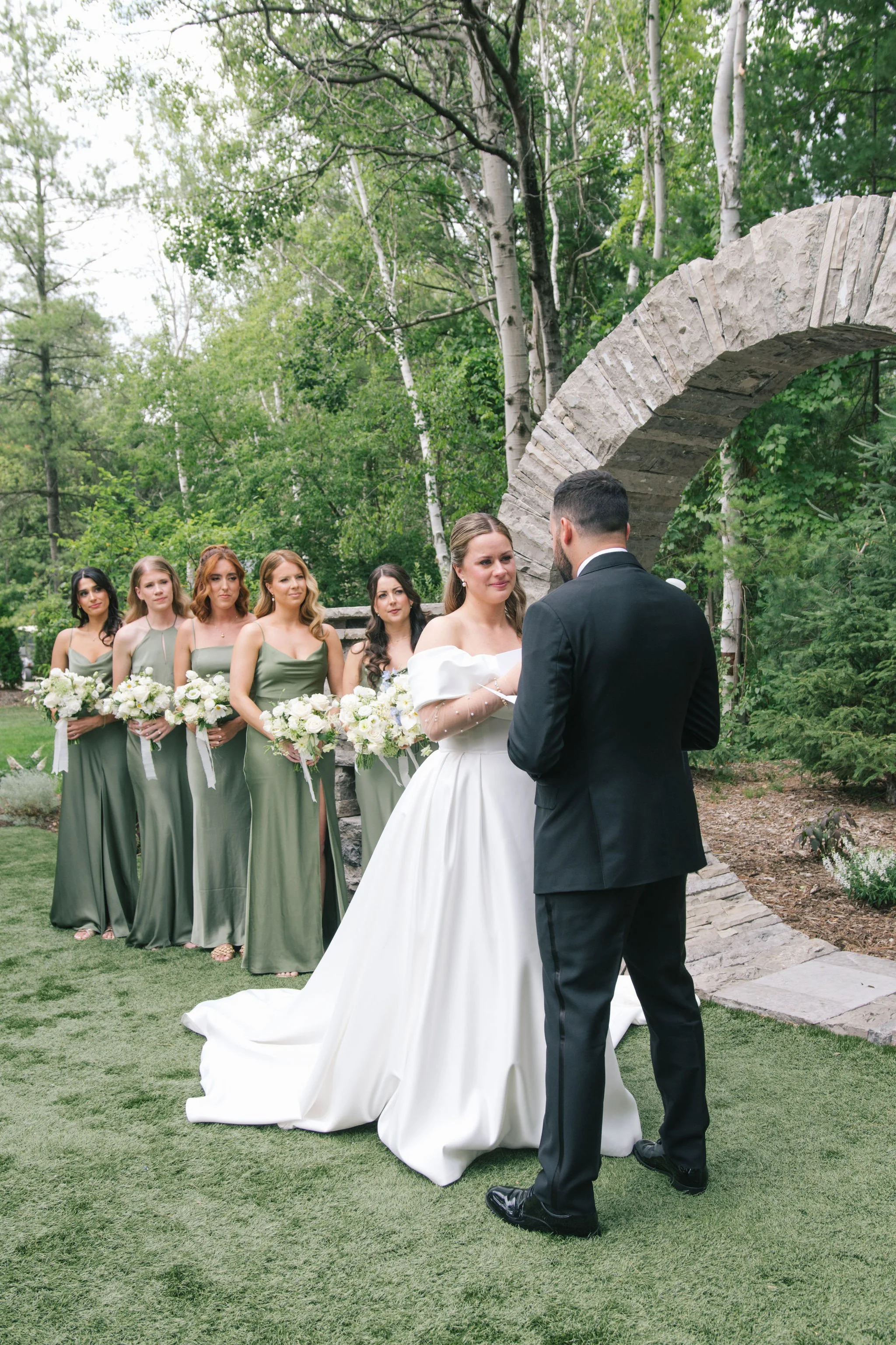 luxury-estate-wedding-vows-three-feathers-terrace