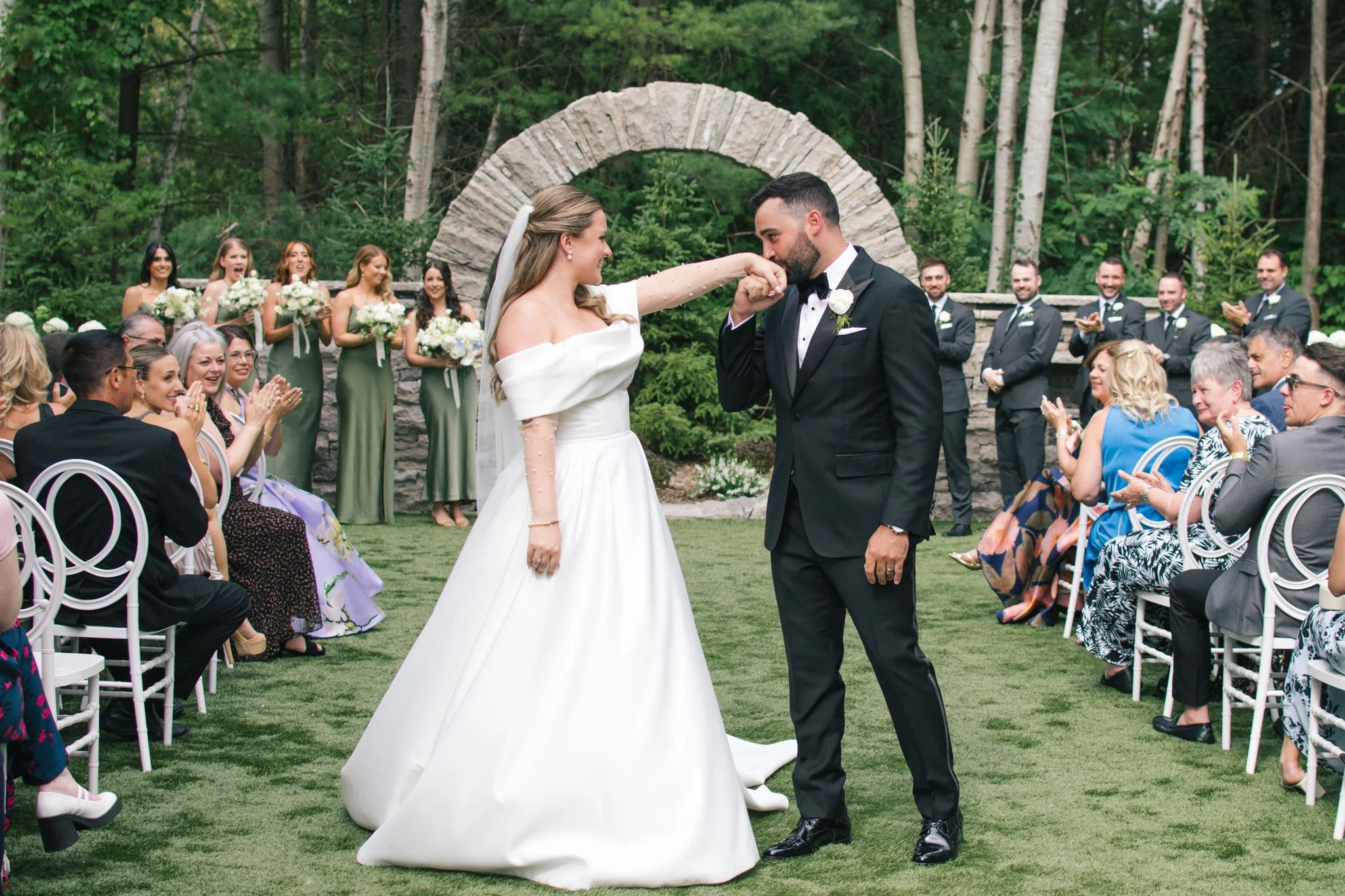 romantic-black-tie-wedding-ceremony-three-feathers-terrace