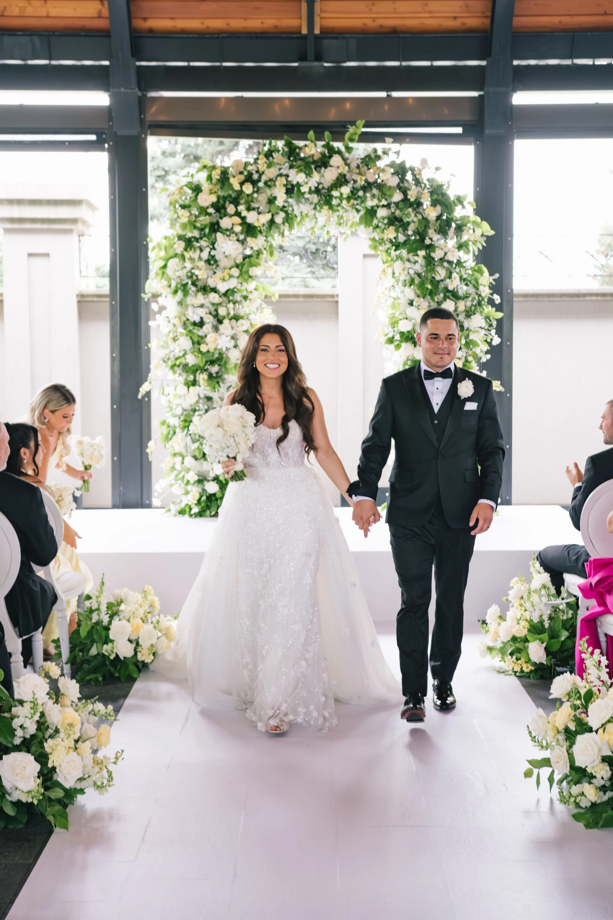 just-married-wedding-exit-chateau-le-parc-courtyard