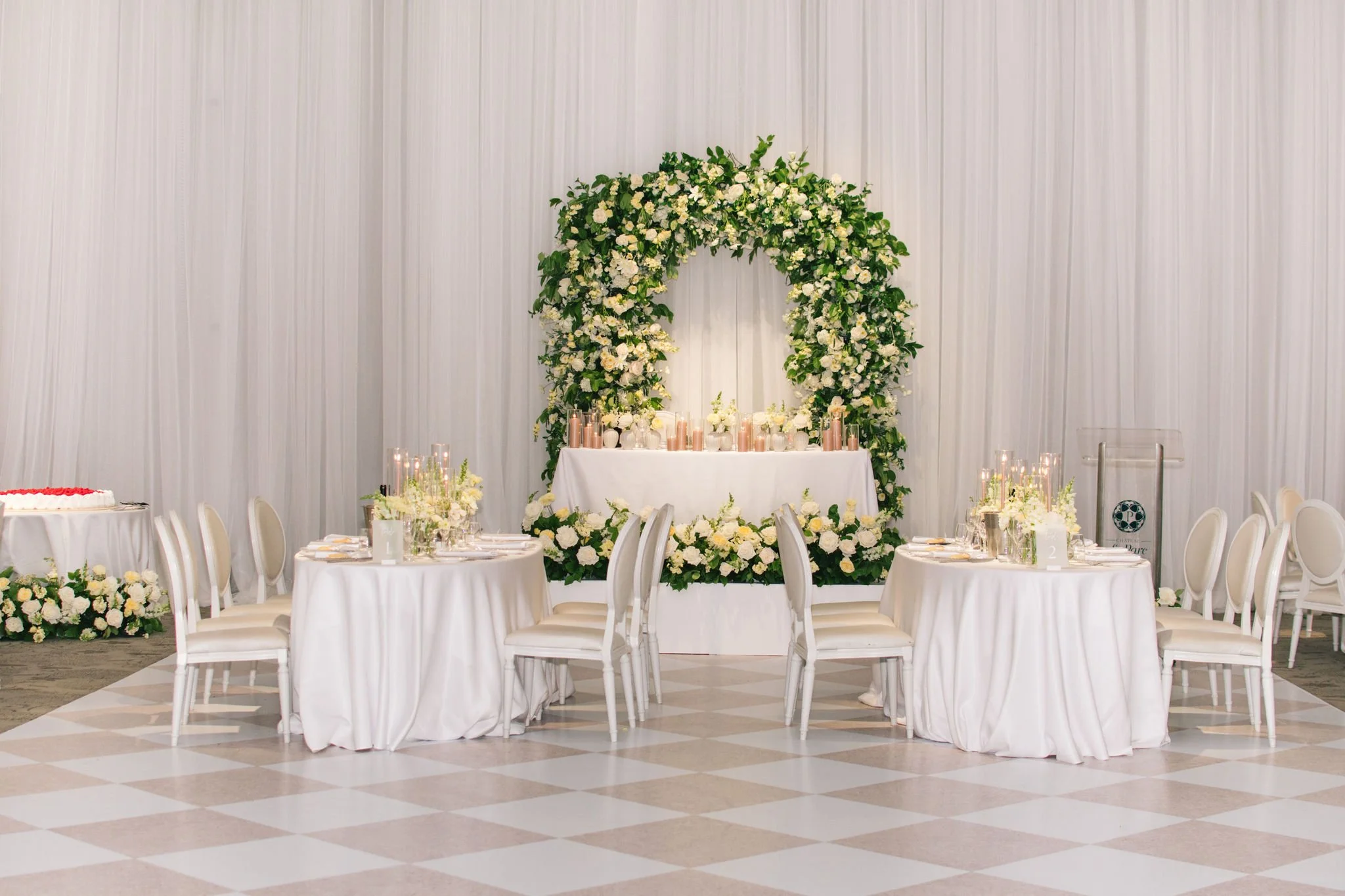 luxury-wedding-reception-ballroom-chateau-le-parc-toronto