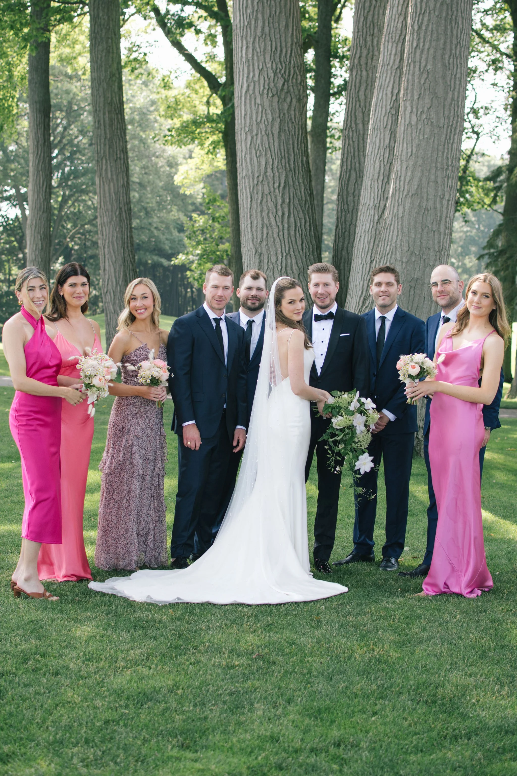 toronto-hunt-club-wedding-party-outdoor-portrait