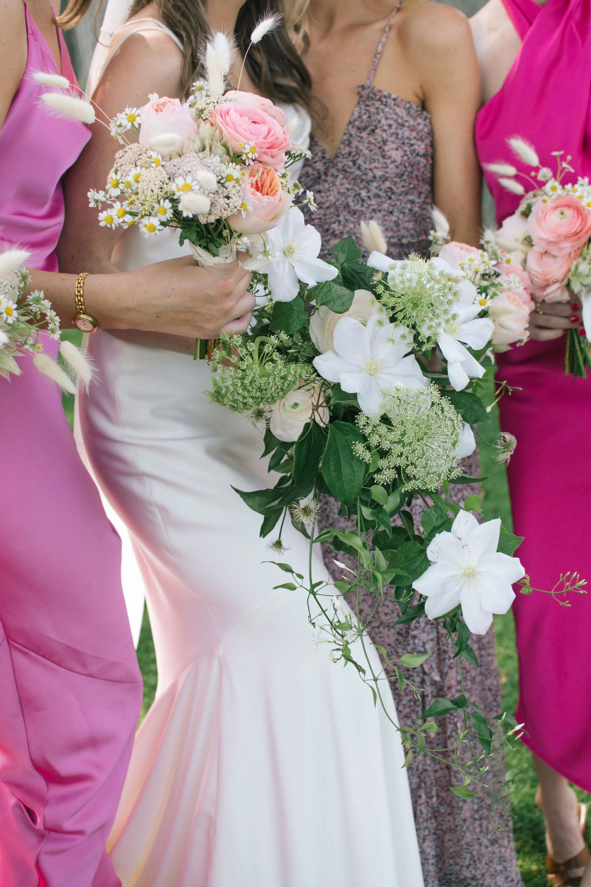toronto-hunt-club-wedding-bouquet-pink-white-florals