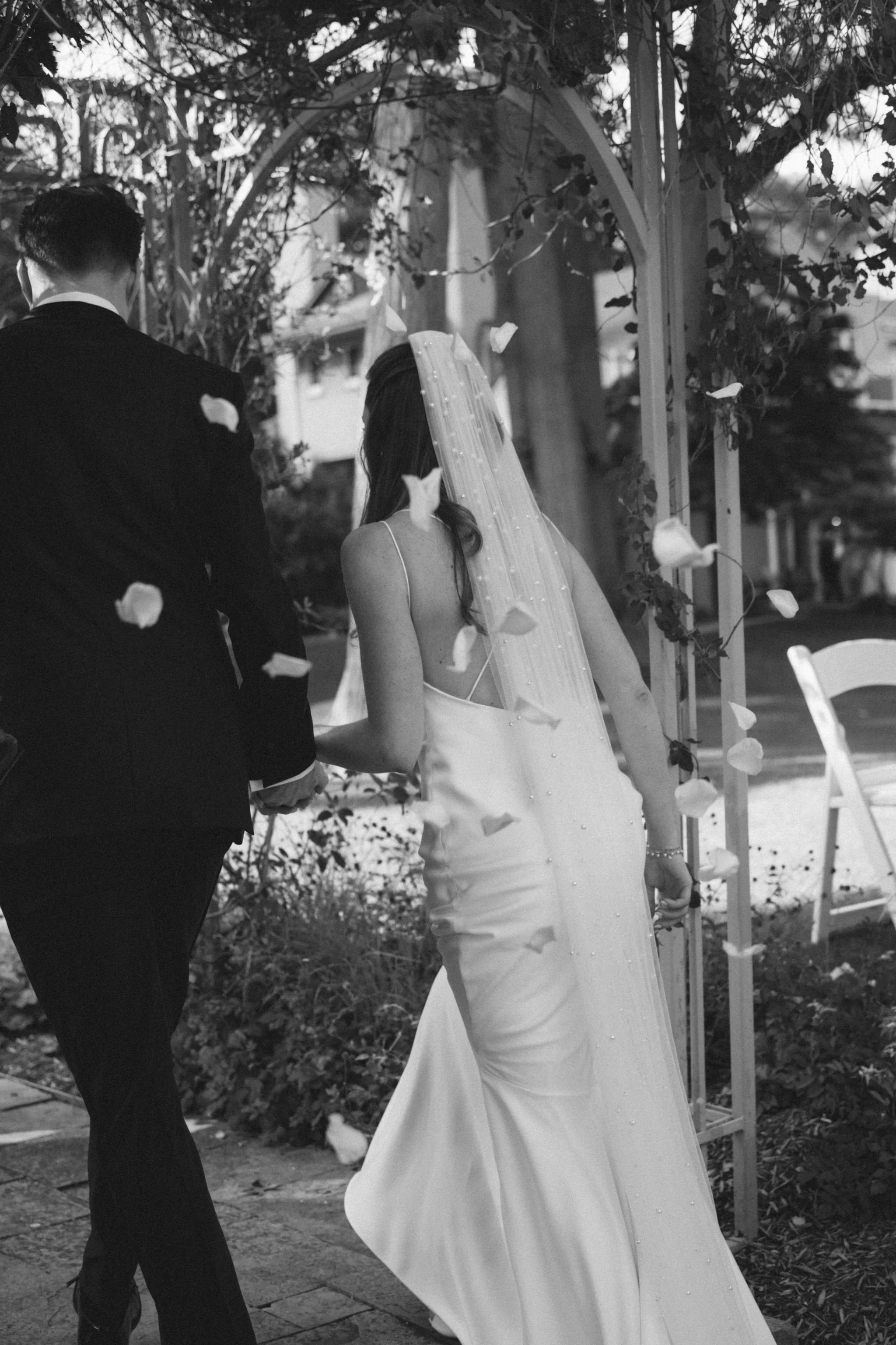 toronto-hunt-club-editorial-wedding-exit