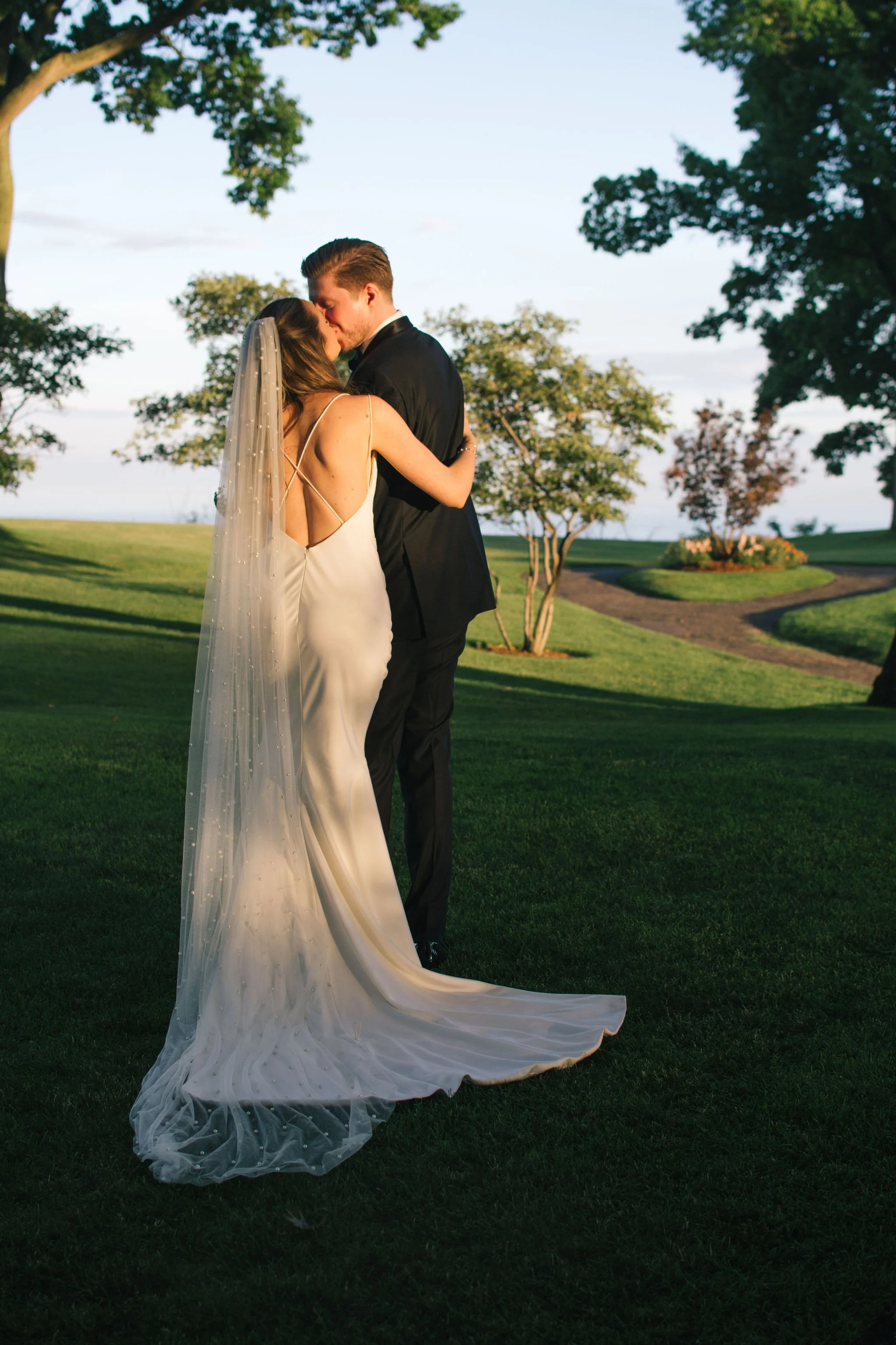 toronto-hunt-club-wedding-golden-hour-portrait