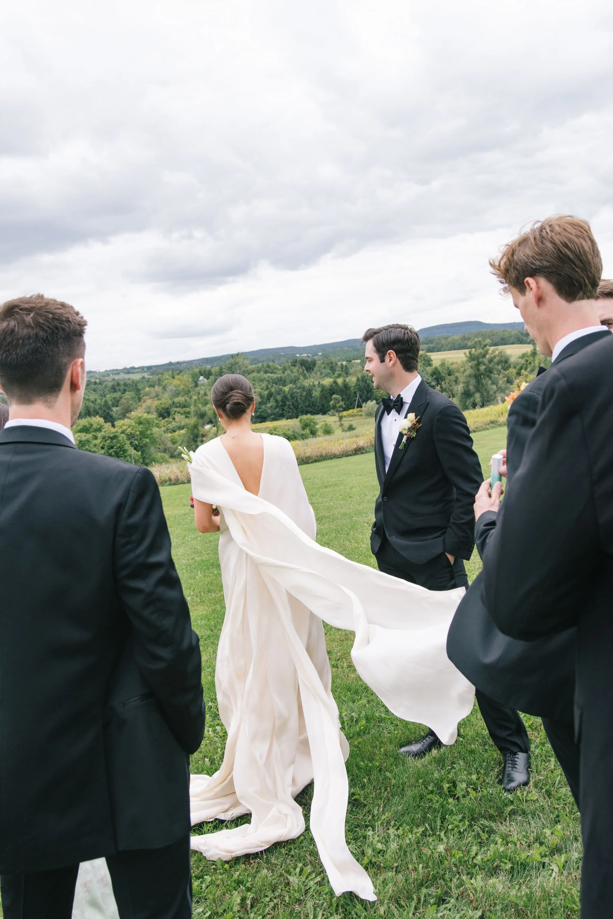 estate-wedding-wedding-party-collingwood-ontario