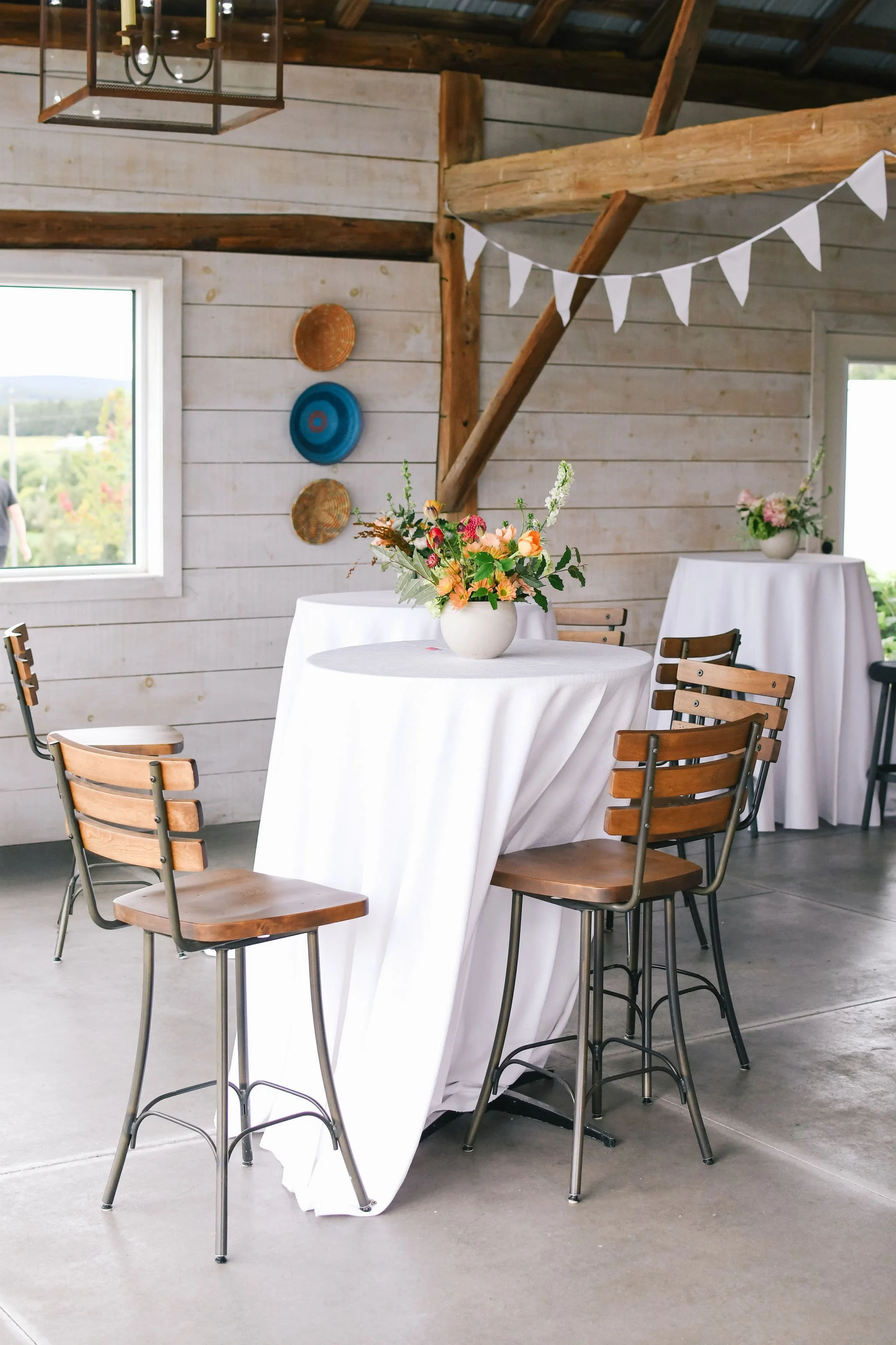 wedding-cocktail-hour-barn-collingwood-ontario