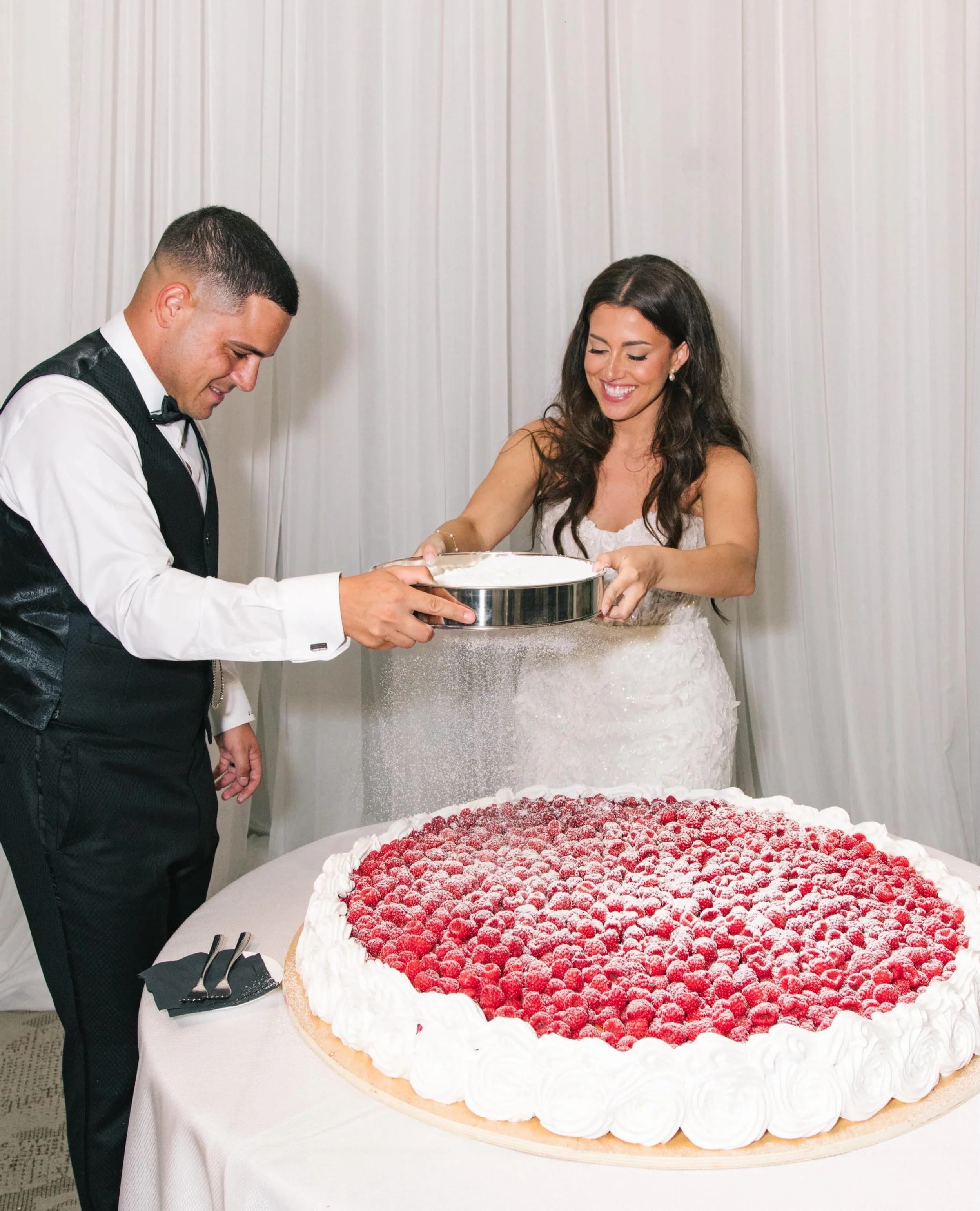 A little taste of Italy.✨ Complete with a millefoglie and THE sweetest celebration! 

Planning and coordination: @eventsbymaria 
Photography: @ugophotograph 
Videography: @beyondinfinitiphotography 
Venue: @chateau.le.parc 
HMUA: @velvebeauty 
Drapin