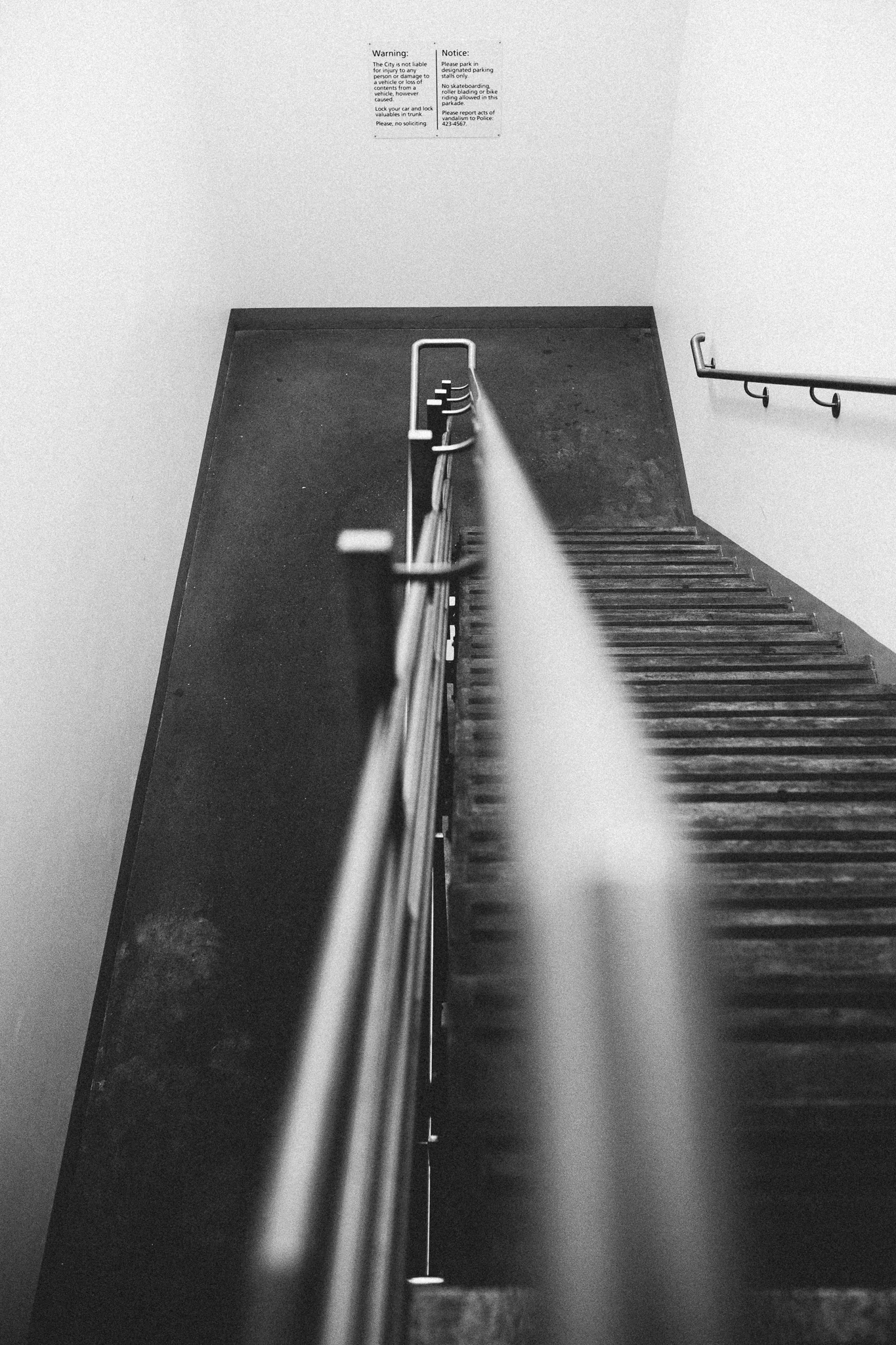 https://images.squarespace-cdn.com/content/v1/56858f1ecbced60d3b299b47/1485213505270-1YIZUWMQMJ1FCLACY9TD/leading%2Blines%2Bstairwell%2Bedmonton%2Bphotographer