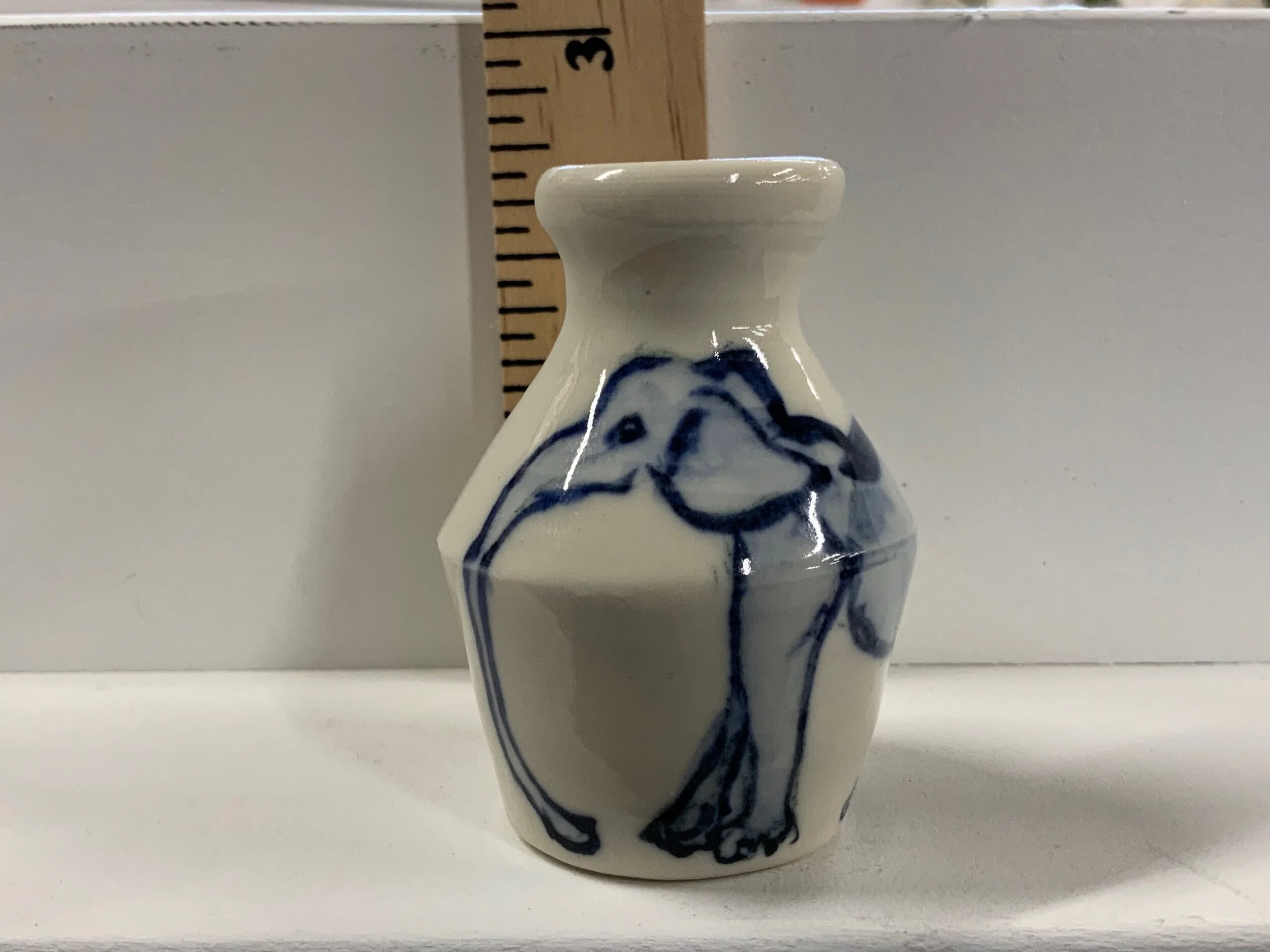 DC82789F-CFBE-4279-BF21-530297BCDF9A