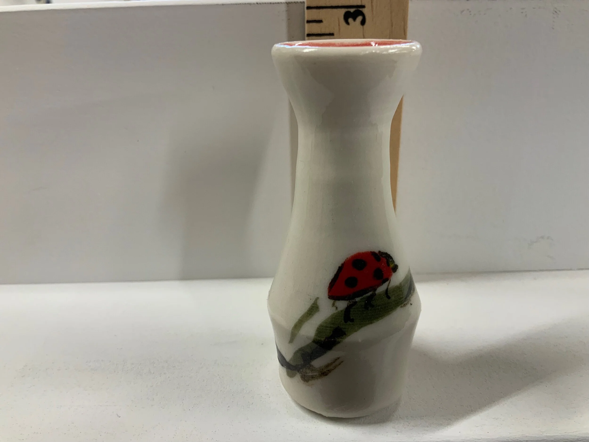 FEC573BD-5B16-4F20-BCBA-CD81DAAF1816