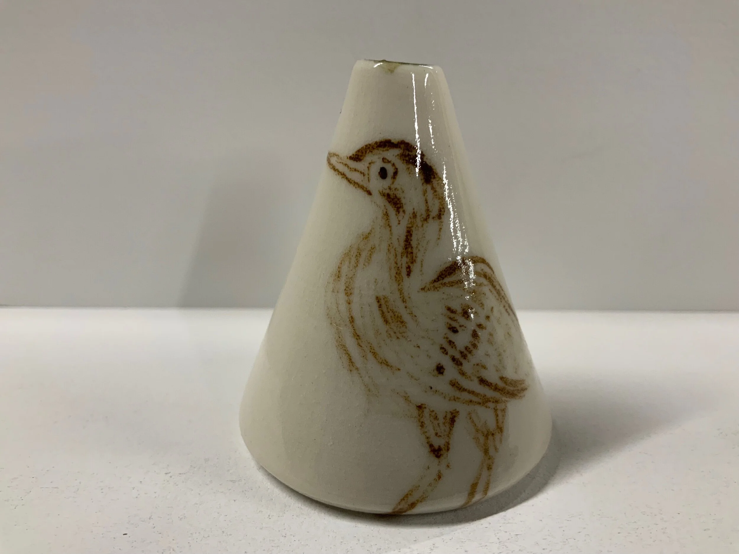 ACBE4F98-21A0-475D-8671-4E6EC147F7FA