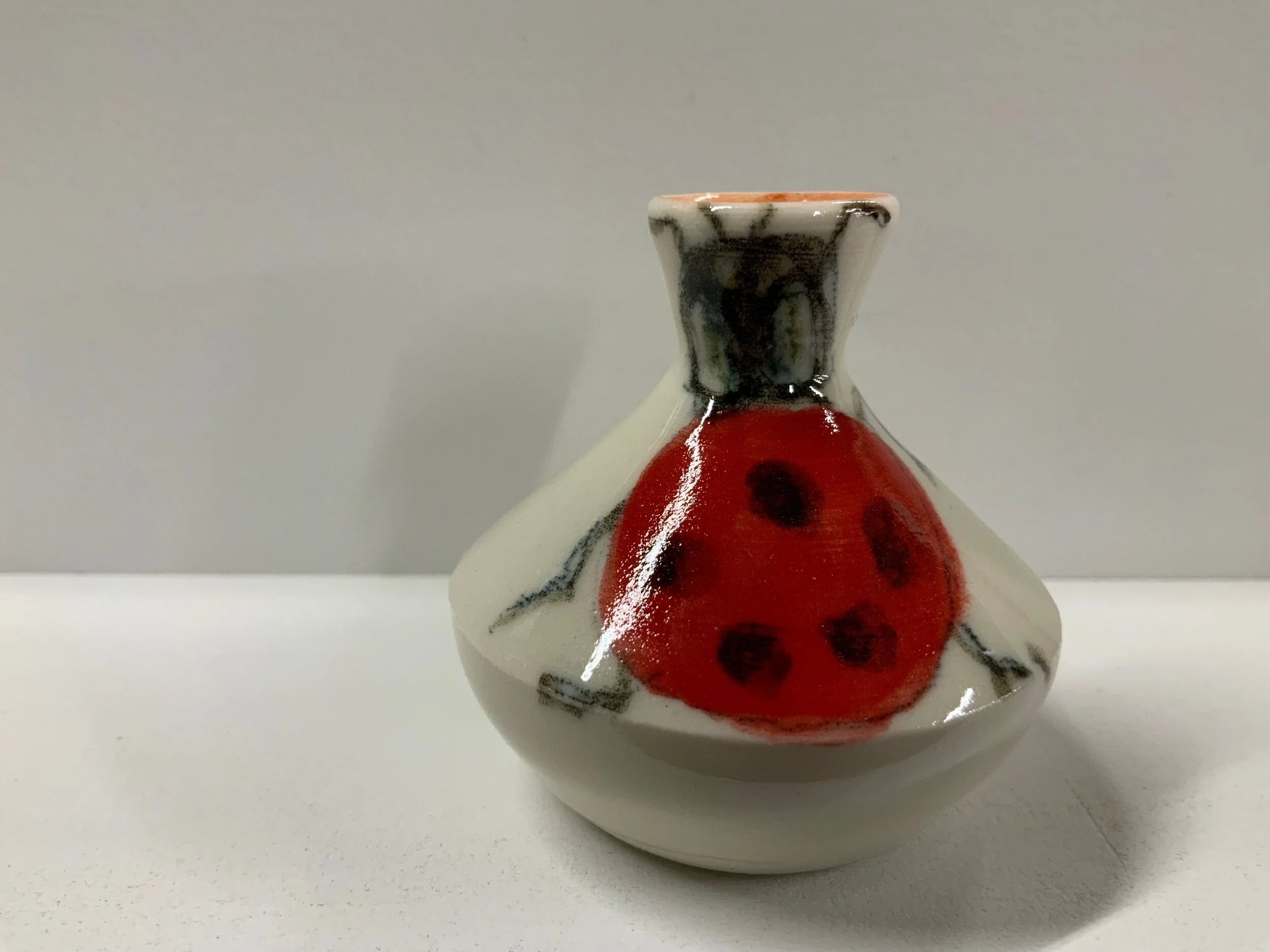 6BA5552F-D142-4F1E-8CA8-6A1D5DB24EC5