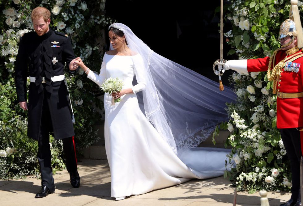 royal-wedding-comparison-meghan-markle-wedding-dress-1526759055.jpg