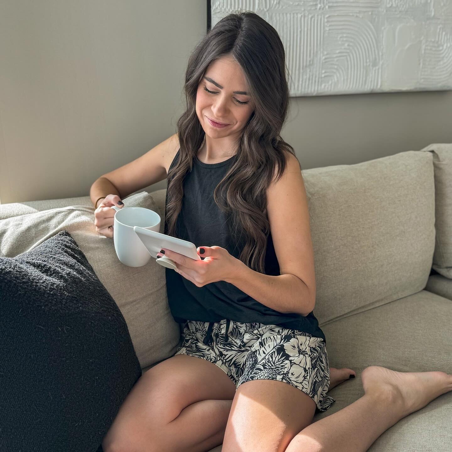 Morning routines are so important to me and my pajamas are a huge part of that @cariloha #ad 🖤

Made from soft bamboo viscose, the Bamboo Sleep line is the perfect match for your morning routine and for restful nights. Y&rsquo;all can shop this set 