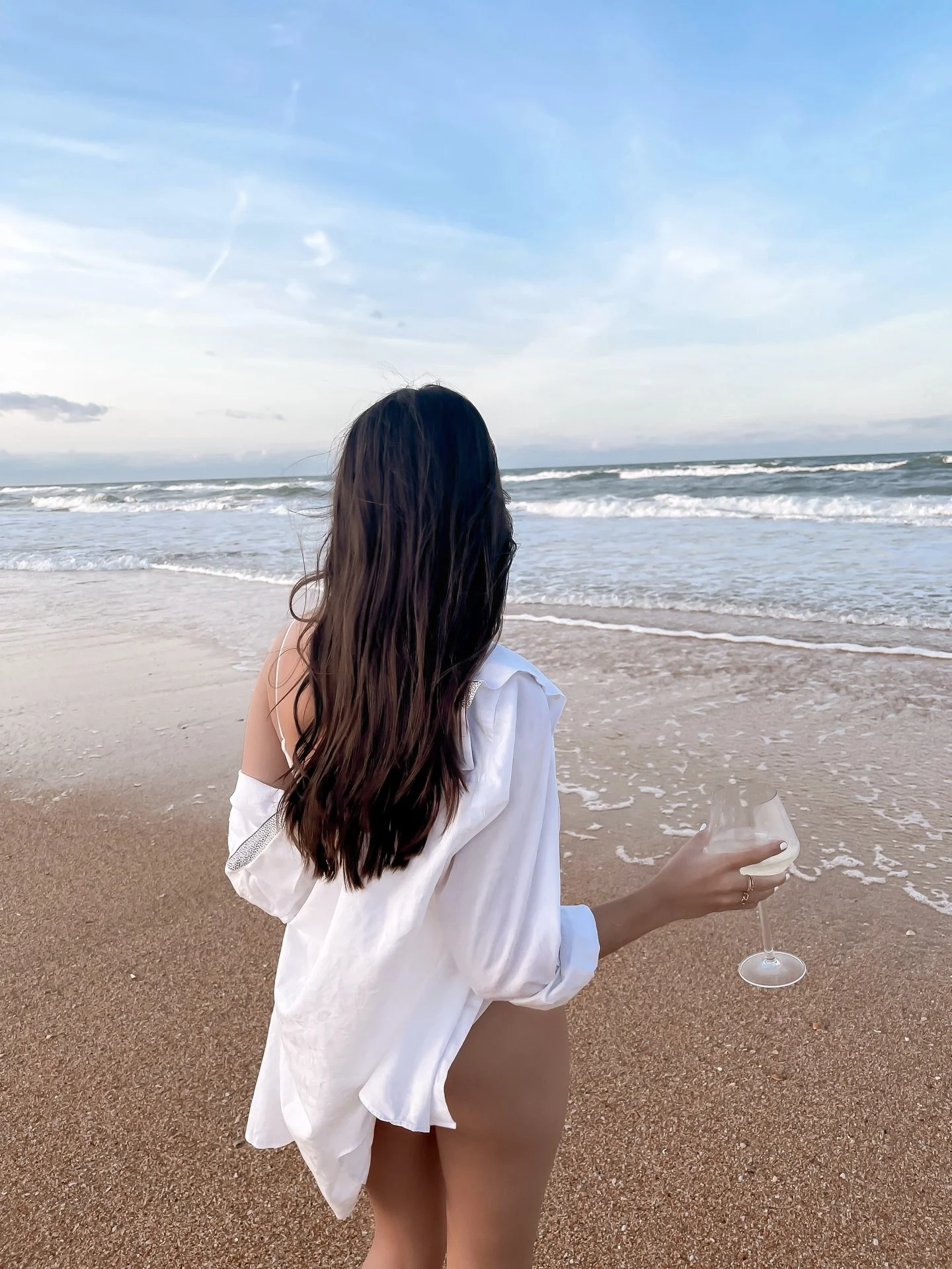 Trip to the beach hallelujah ☀️🐚🌴🥂