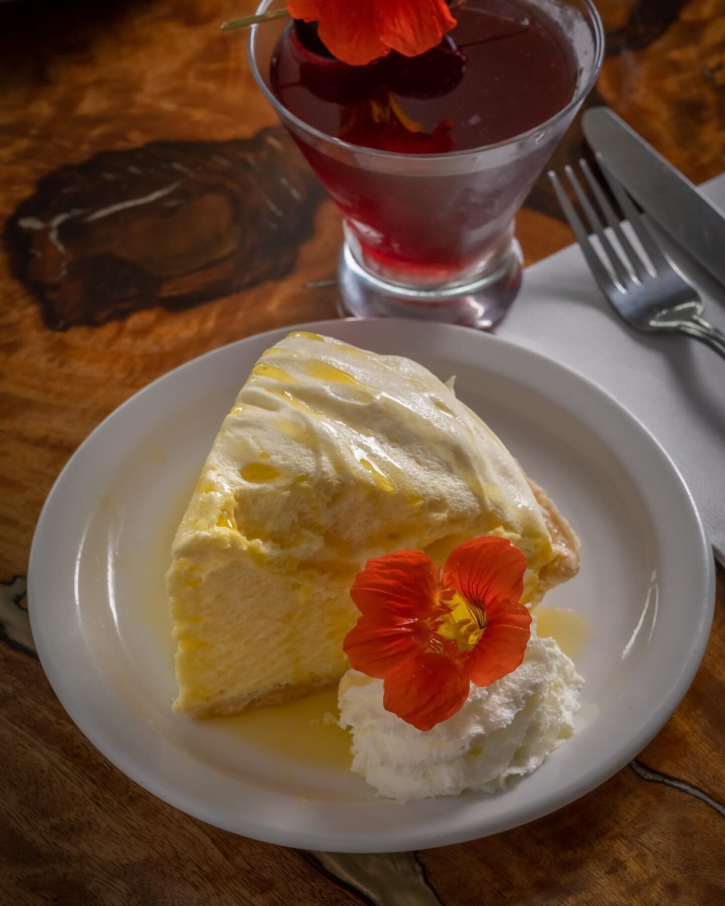 🌺Lilikoi Chiffon Pie🌺

Stop by and enjoy a slice of Lilikoi Chiffon or any of our special daily treats made fresh by our in-house baker, Jen!