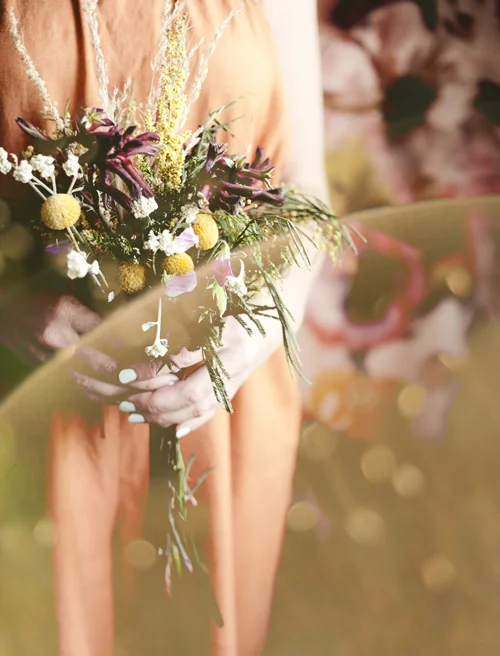 PiaJaneBijkerk_AestheticsOfJoy_flowers_withlight_IMG_0114.jpg