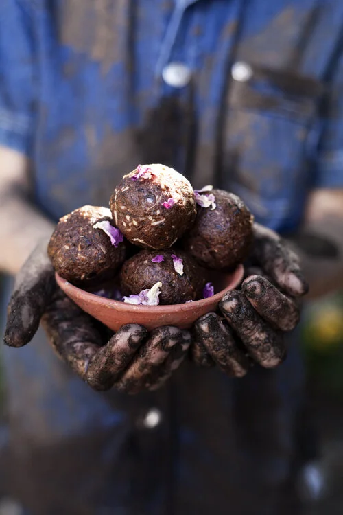 PiaJaneBijkerk_HappiKids_summer2019_mud_energyballs_IMG_0211.jpg