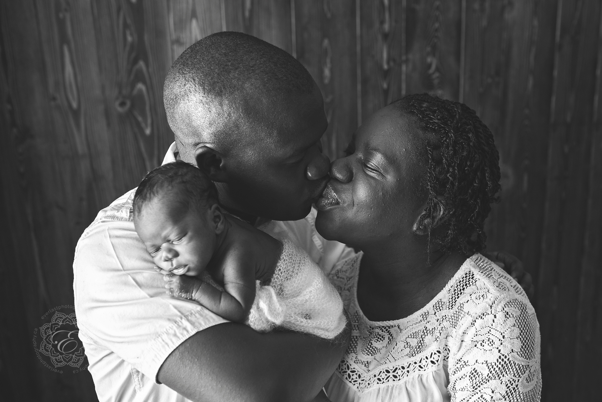 newborn portraits parent pose
