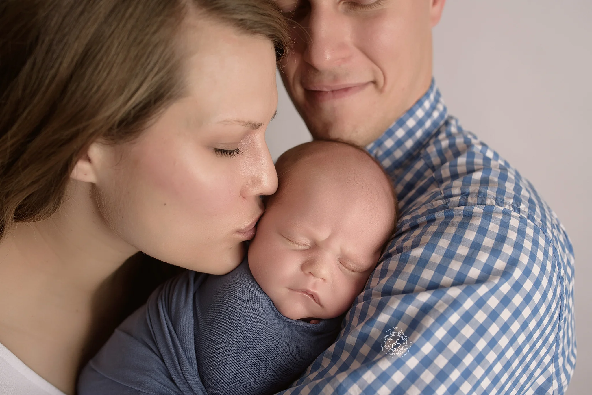 best-newborn-photographer-edmonton.jpg