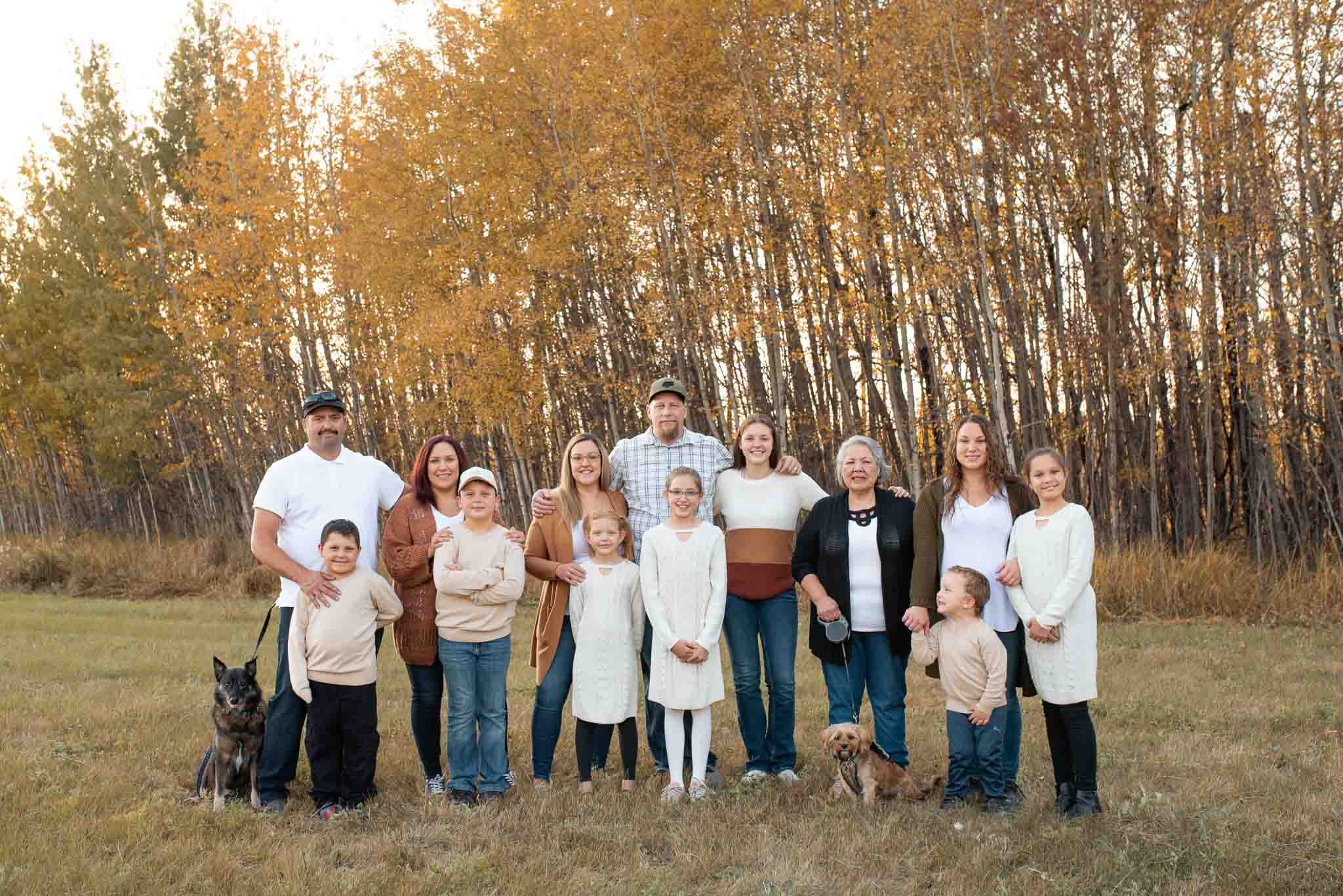 Edmonton-Extended-Family-Photographer.jpg