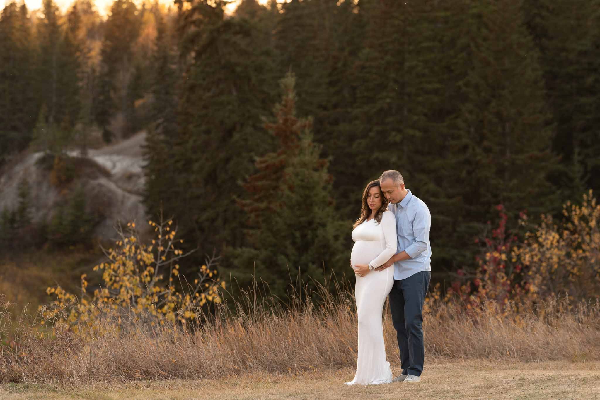 Edmonton-Maternity-Outdoor-Photographer.jpg