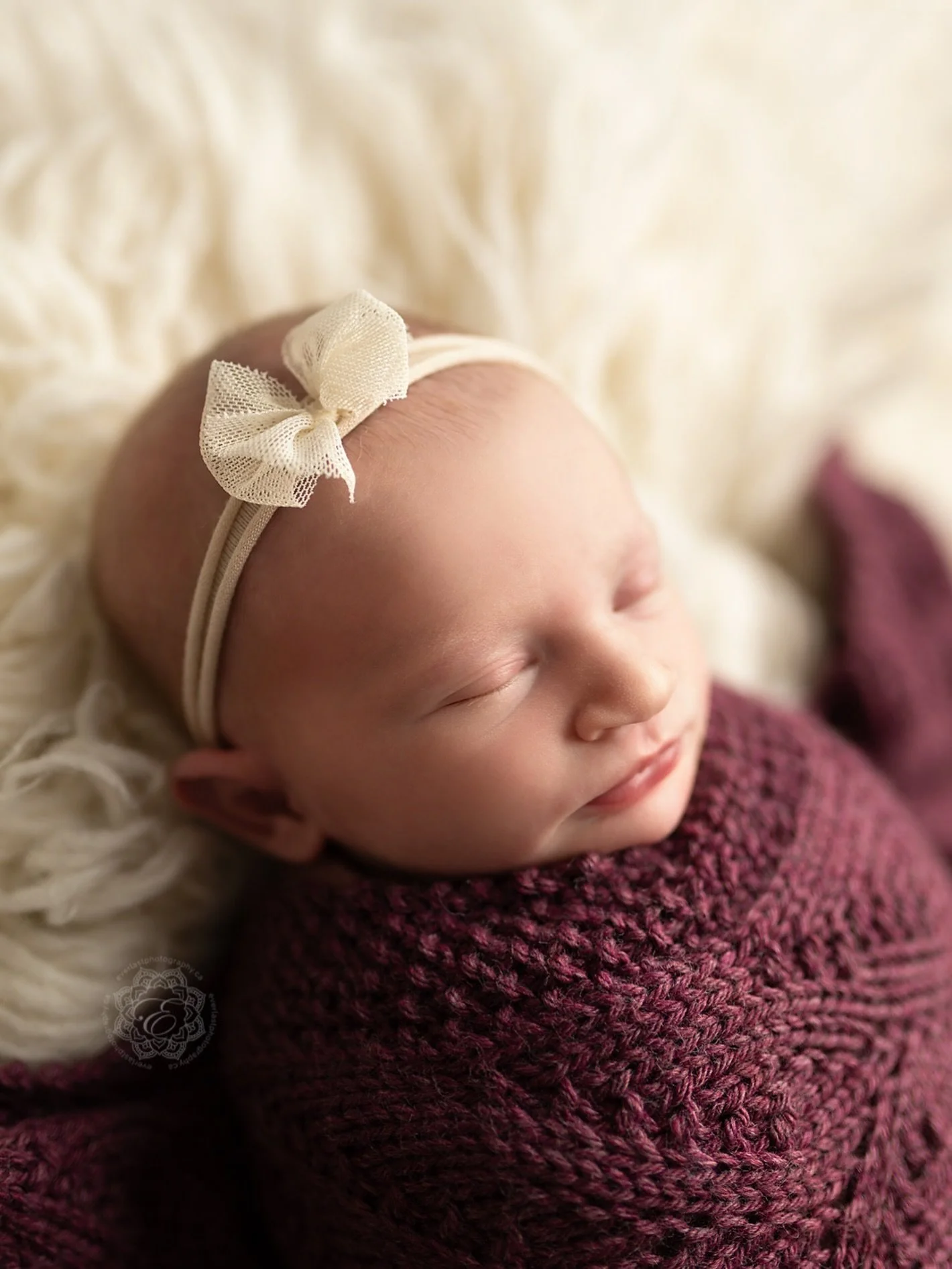 I had another sweet baby in studio today - Charlotte! This blanket was knitted by her great grandma and I&rsquo;m so happy to be able to create special images for her family with something that means so much! 💜

If you&rsquo;re currently expecting a