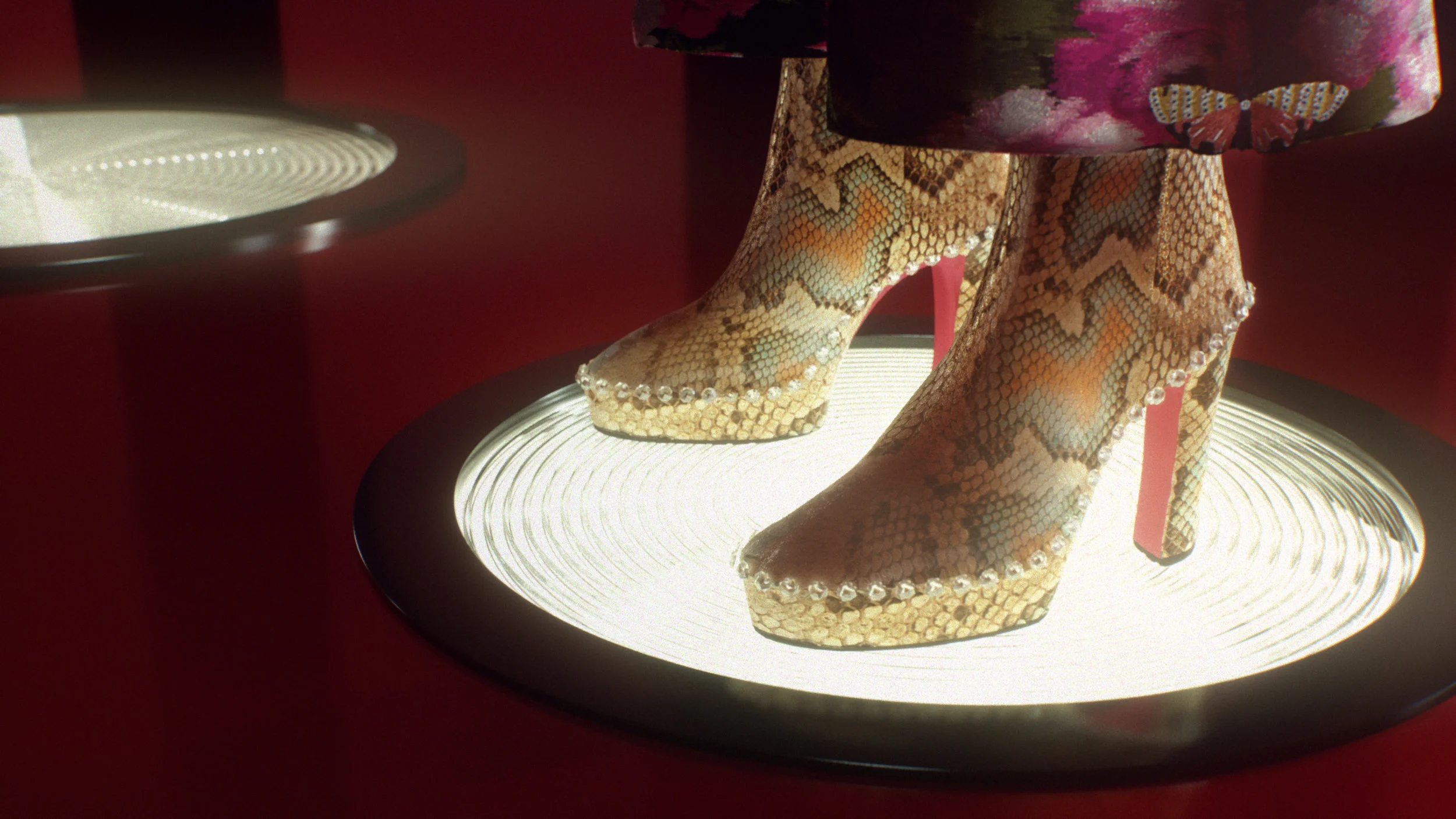 GUCCI_SHOES.jpg