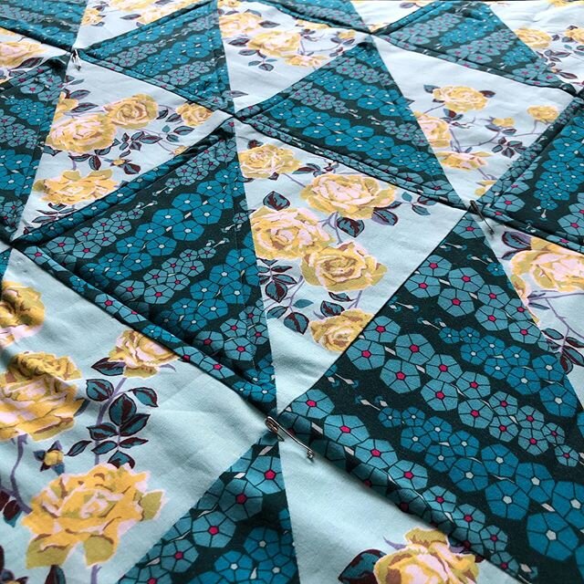 Got my walking foot on the machine, got the machine cleaned and oiled (with oil NOT fray check), and am slowly plugging along with this simple quilt design. Do you stop to bury threads as you go or wait until the end? I&rsquo;m stopping and wonder if