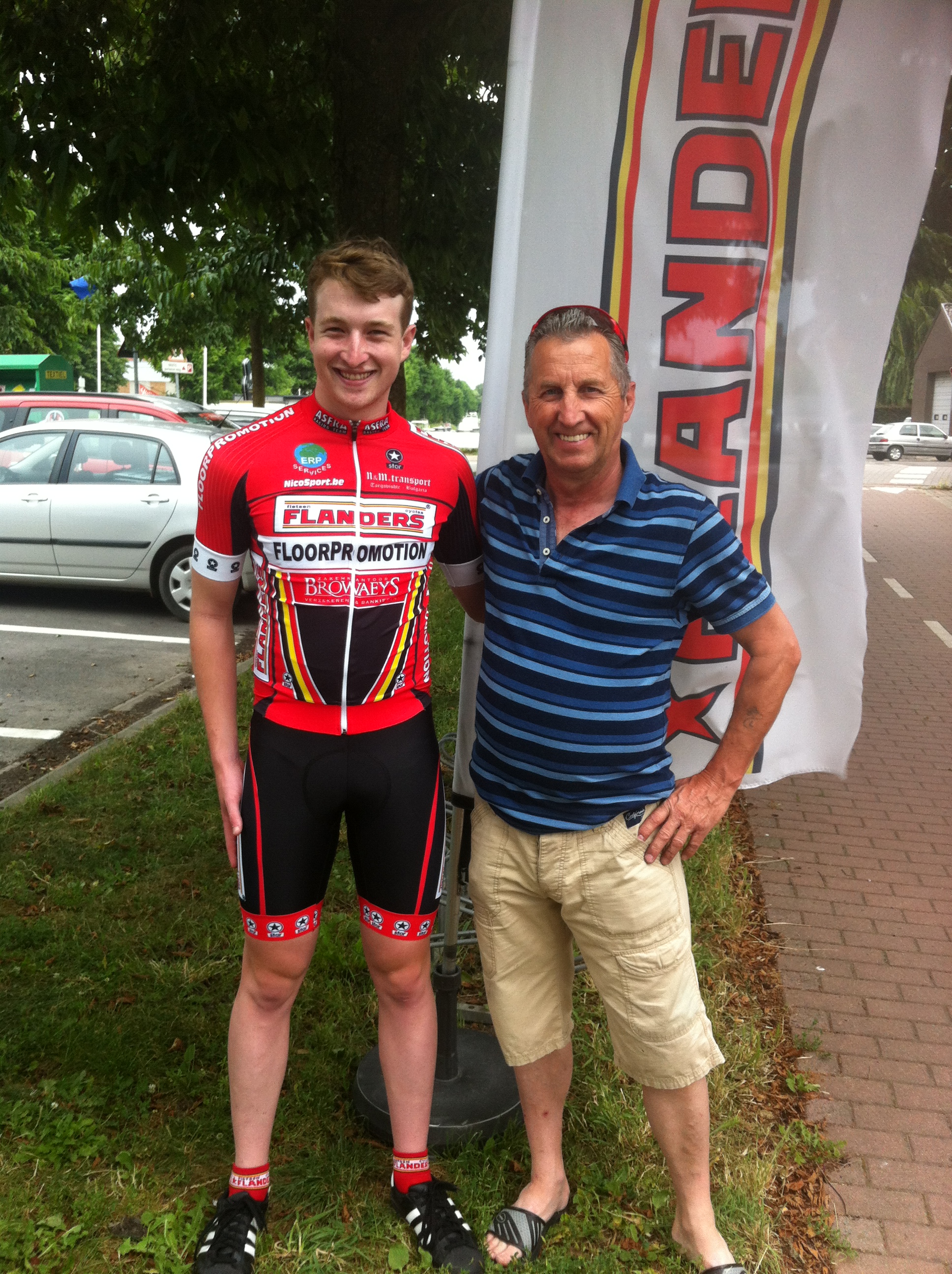 Conor with Luc Assez of ASFRA- Flanders Cycles Racing Team in Oudenaarde 