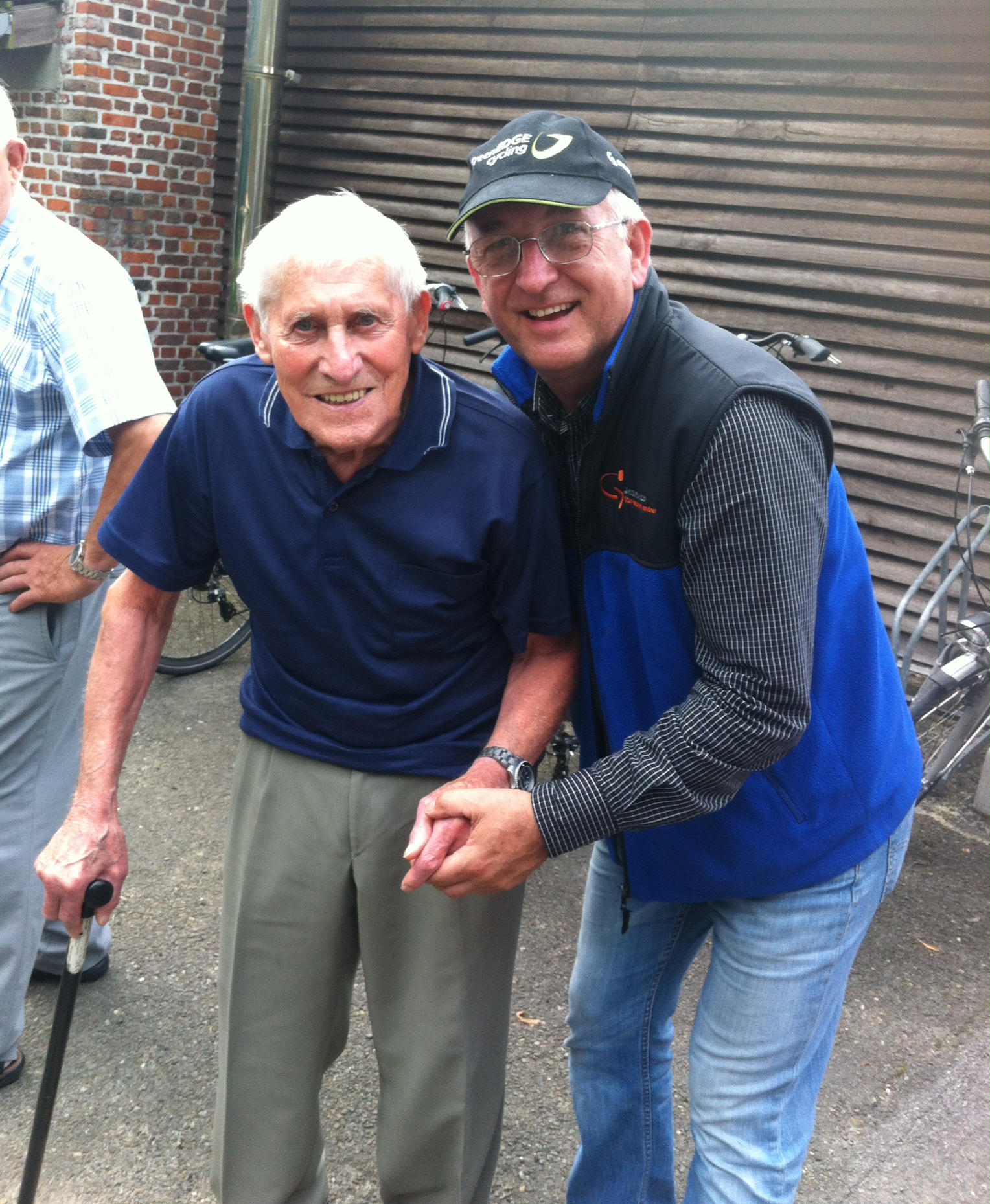 Frans Ver Hulst celebrates turning 90 in Antwerp. The Ver Hulst family have generously supported several BiciSport riders over the years to race in Belgium. 