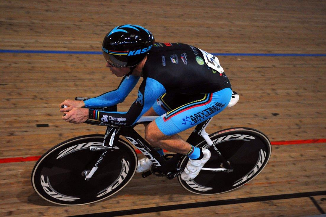 Jayson Austin set a World Hour Record of 48.411k in February 2013 