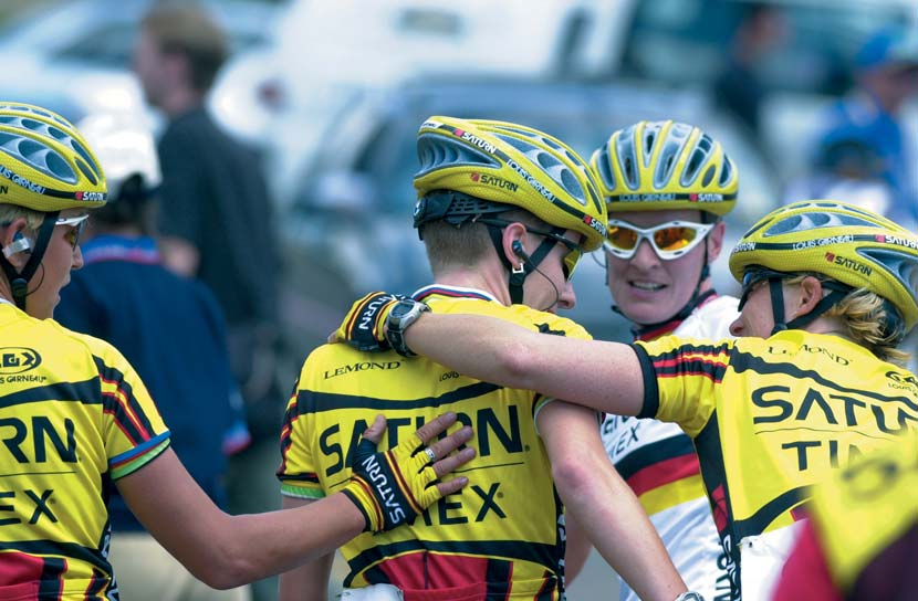 Kristy Scrymgeour (far right) was an early contributor to the BiciSport Womens team and progressed to a highly successful professional career as both a rider & team owner. 