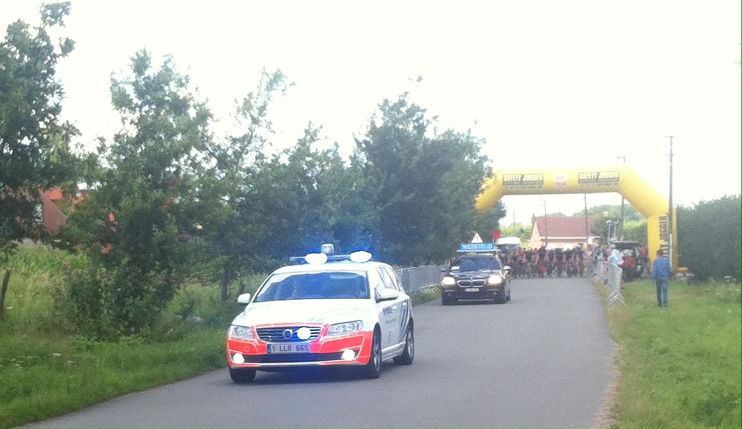 A common sight at all Belgian kermis races - extensive police co-operation & they do a great job