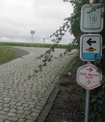 The Patersburg climb in Flanders. Entries for the Tour of Flanders & Paris Roubaix cyclosportives in 2017 are now open 