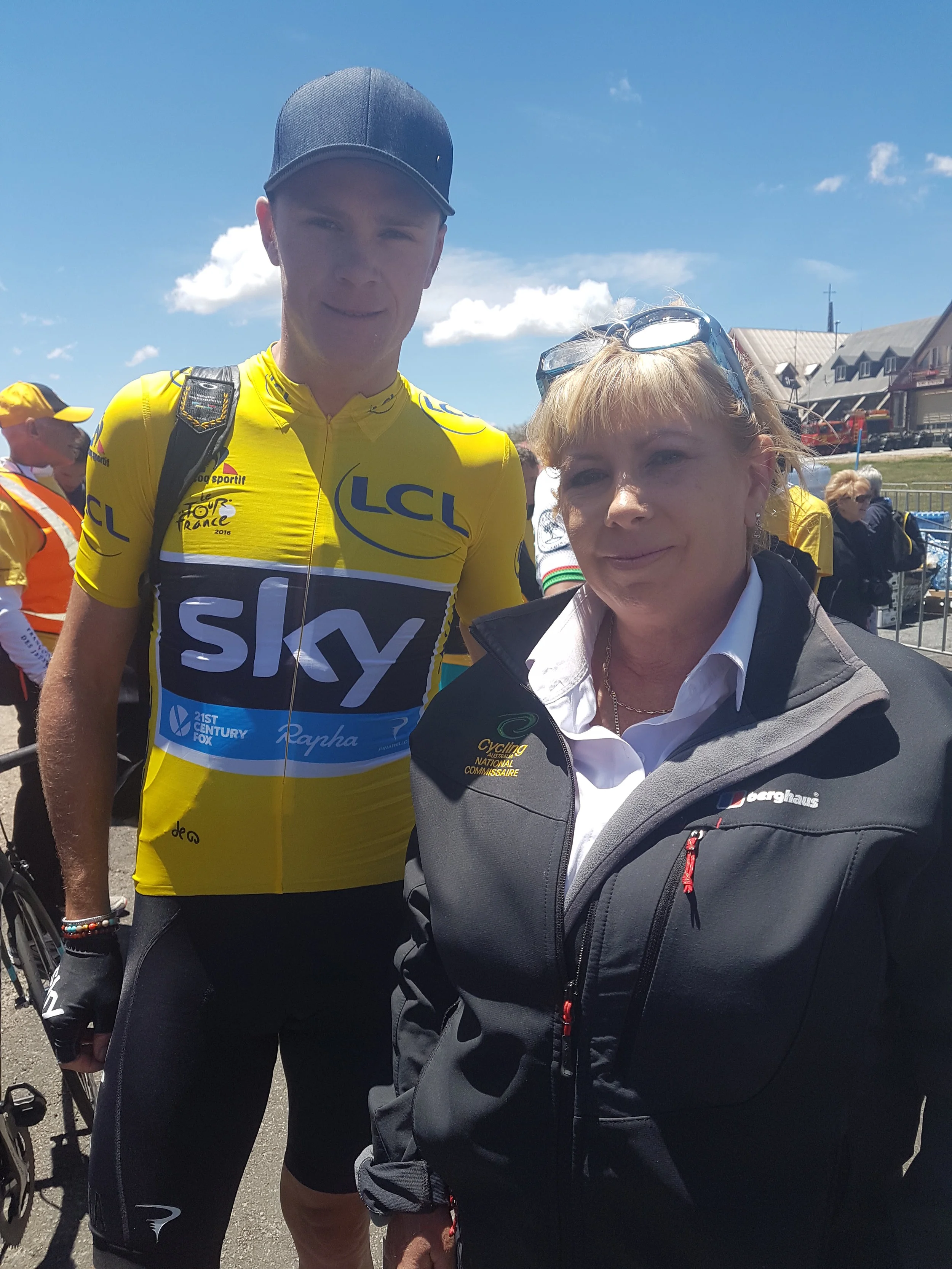 Chris Froome with Fiona Fahy (BiciSport)