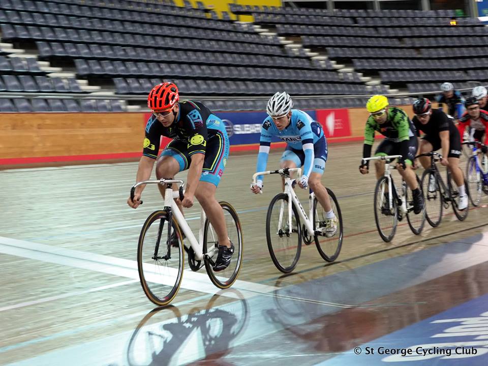 RAW 17 @ DGV - Matt Karai leads the peloton